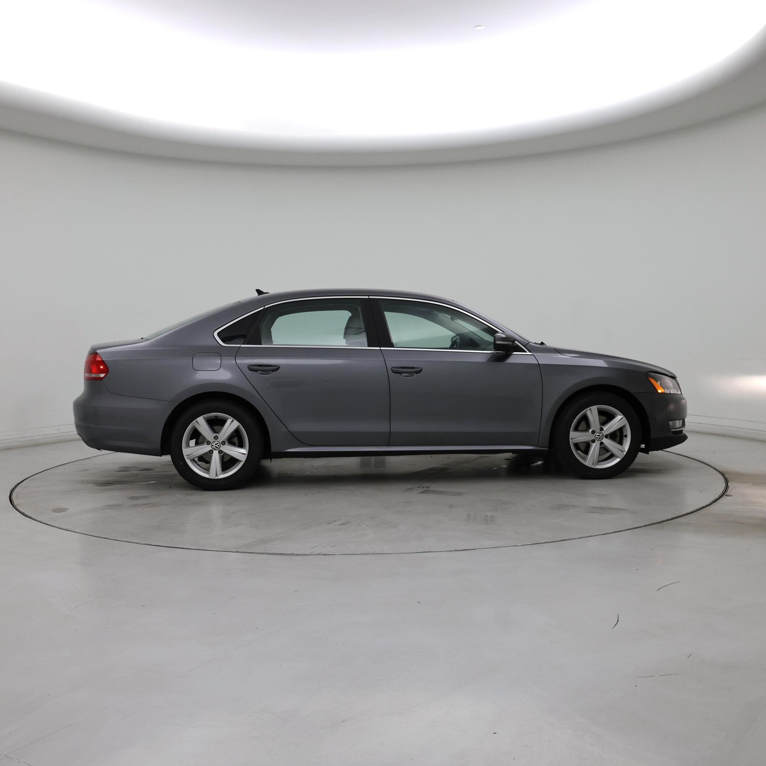 Thumbnail: 2015 Volkswagen Passat - 7