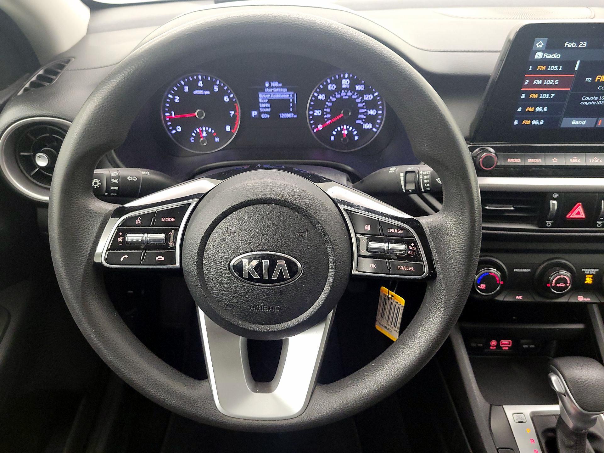 Thumbnail: 2020 Kia Forte - 10