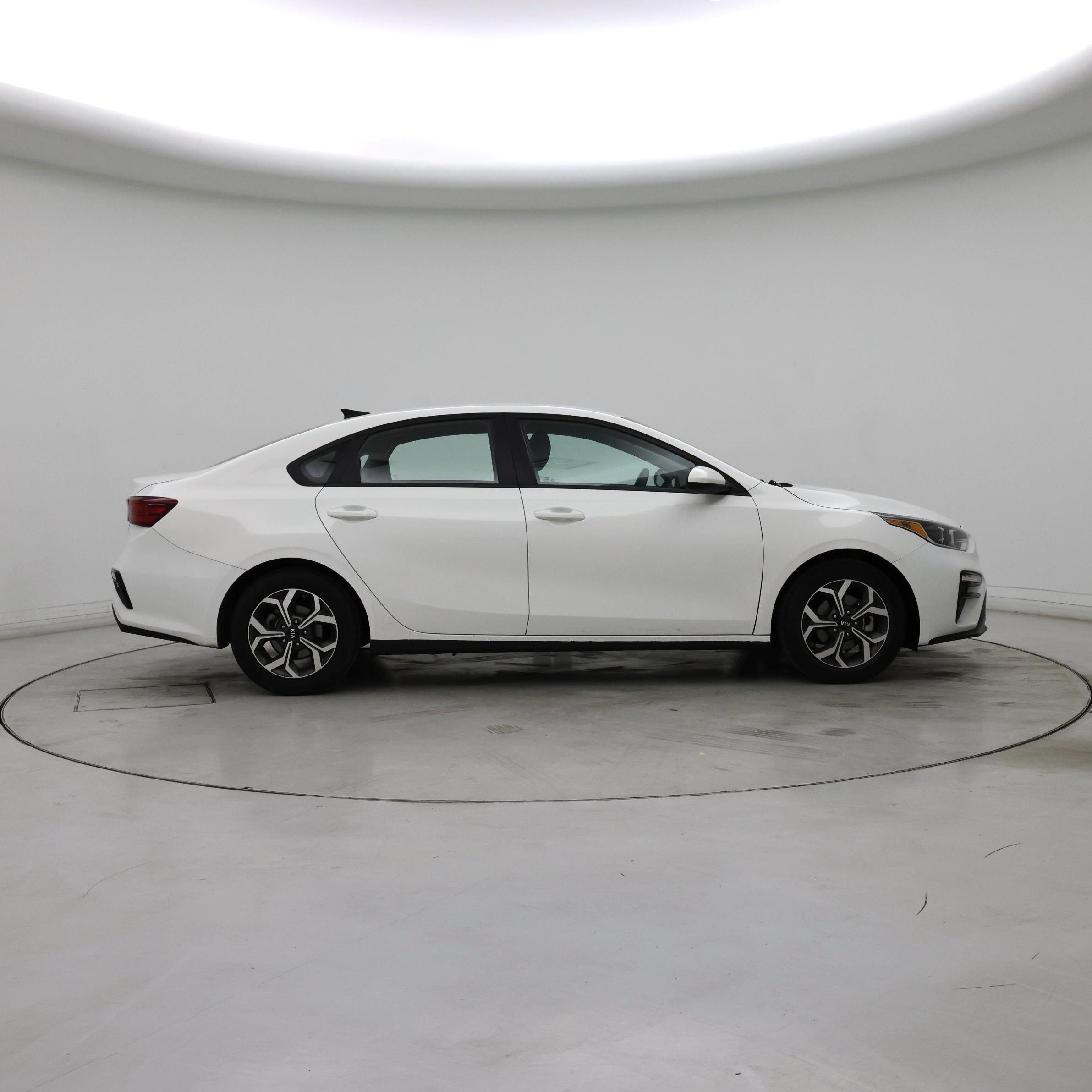 Thumbnail: 2020 Kia Forte - 7