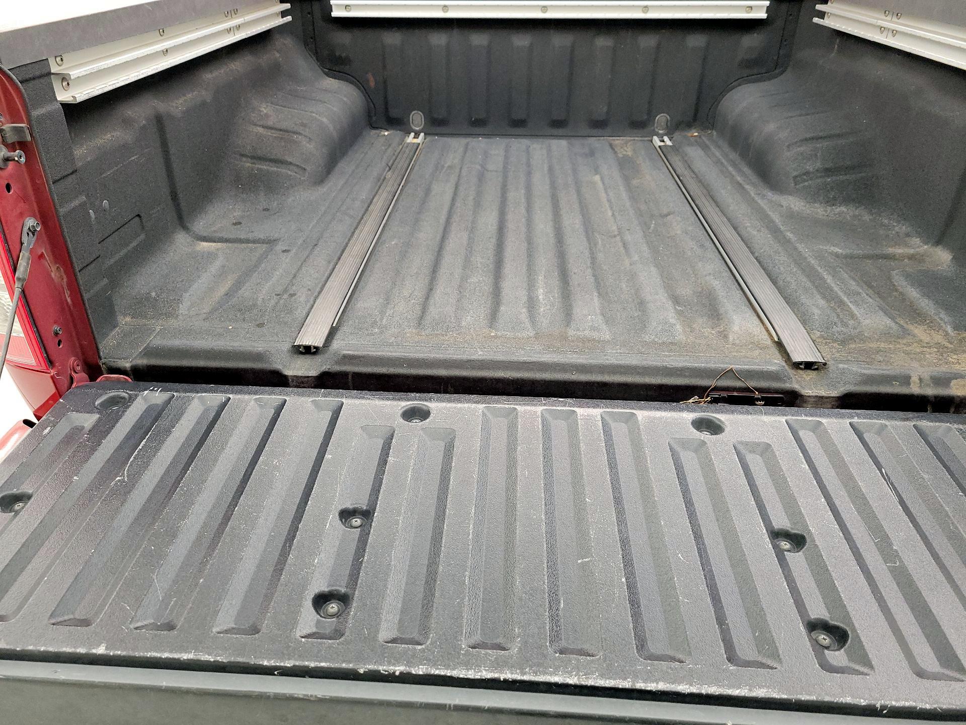 Thumbnail: 2015 Nissan Frontier - 16