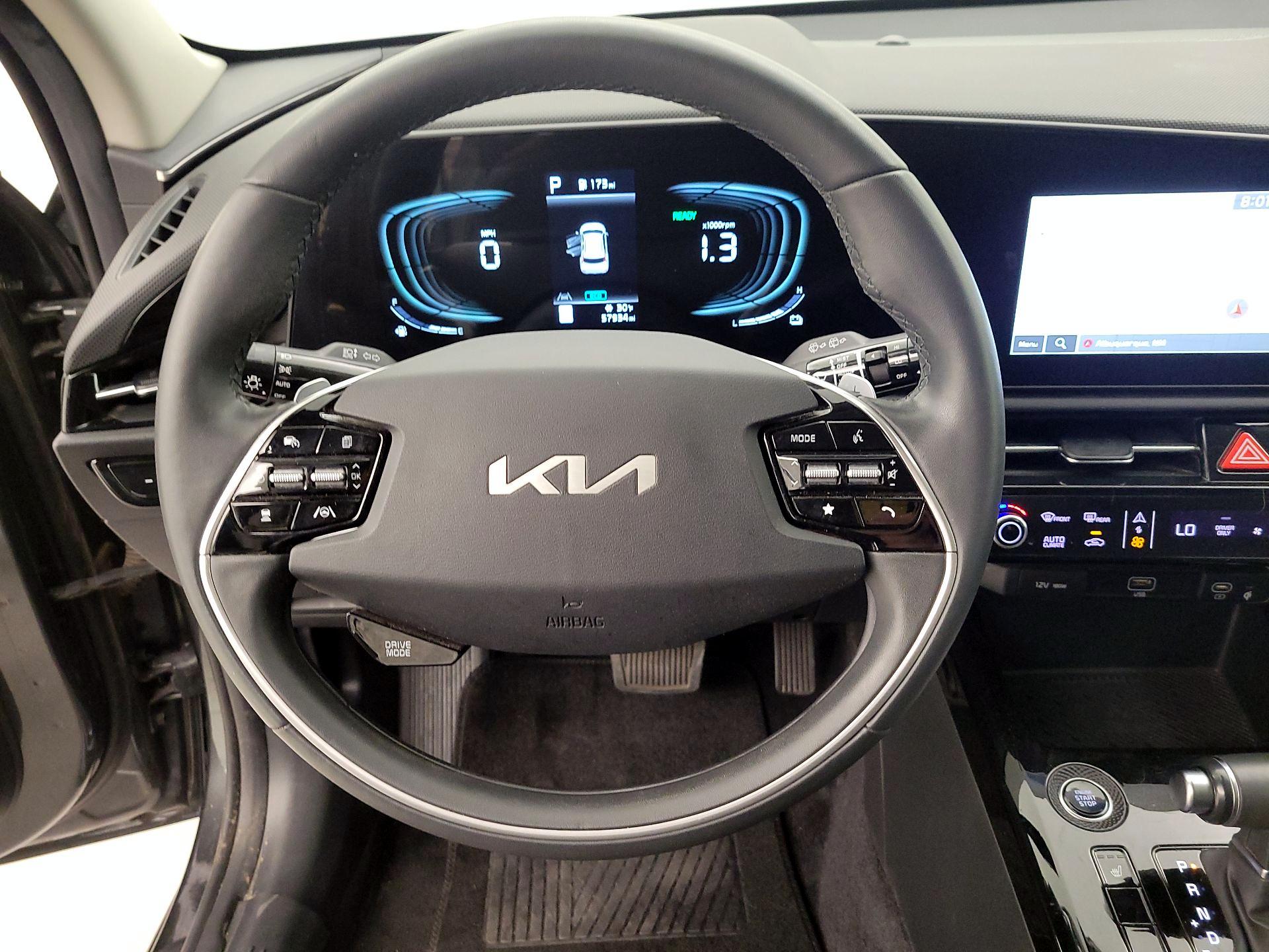 Thumbnail: 2023 Kia Niro - 10