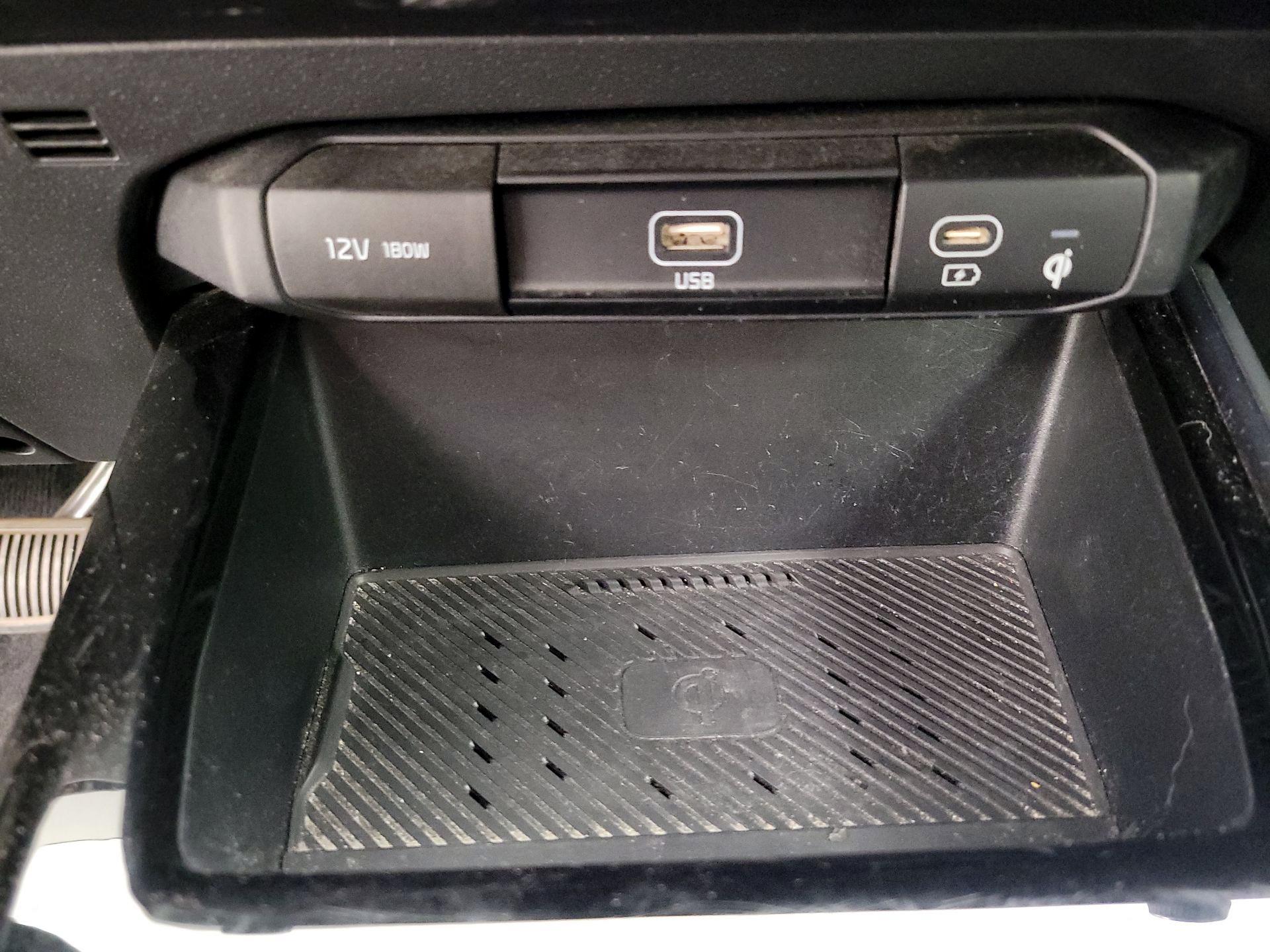 Thumbnail: 2023 Kia Niro - 19