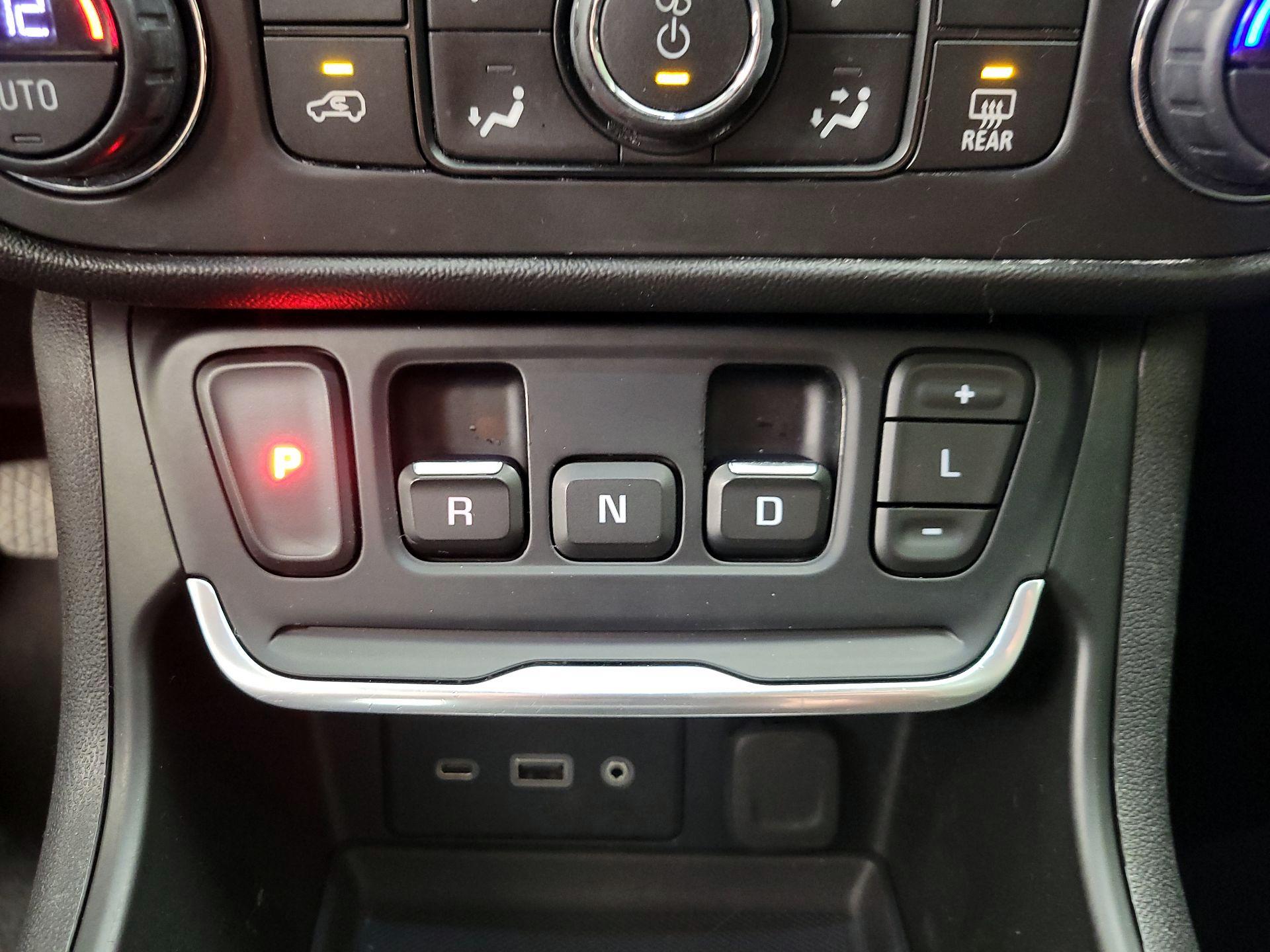 Thumbnail: 2018 GMC Terrain - 16