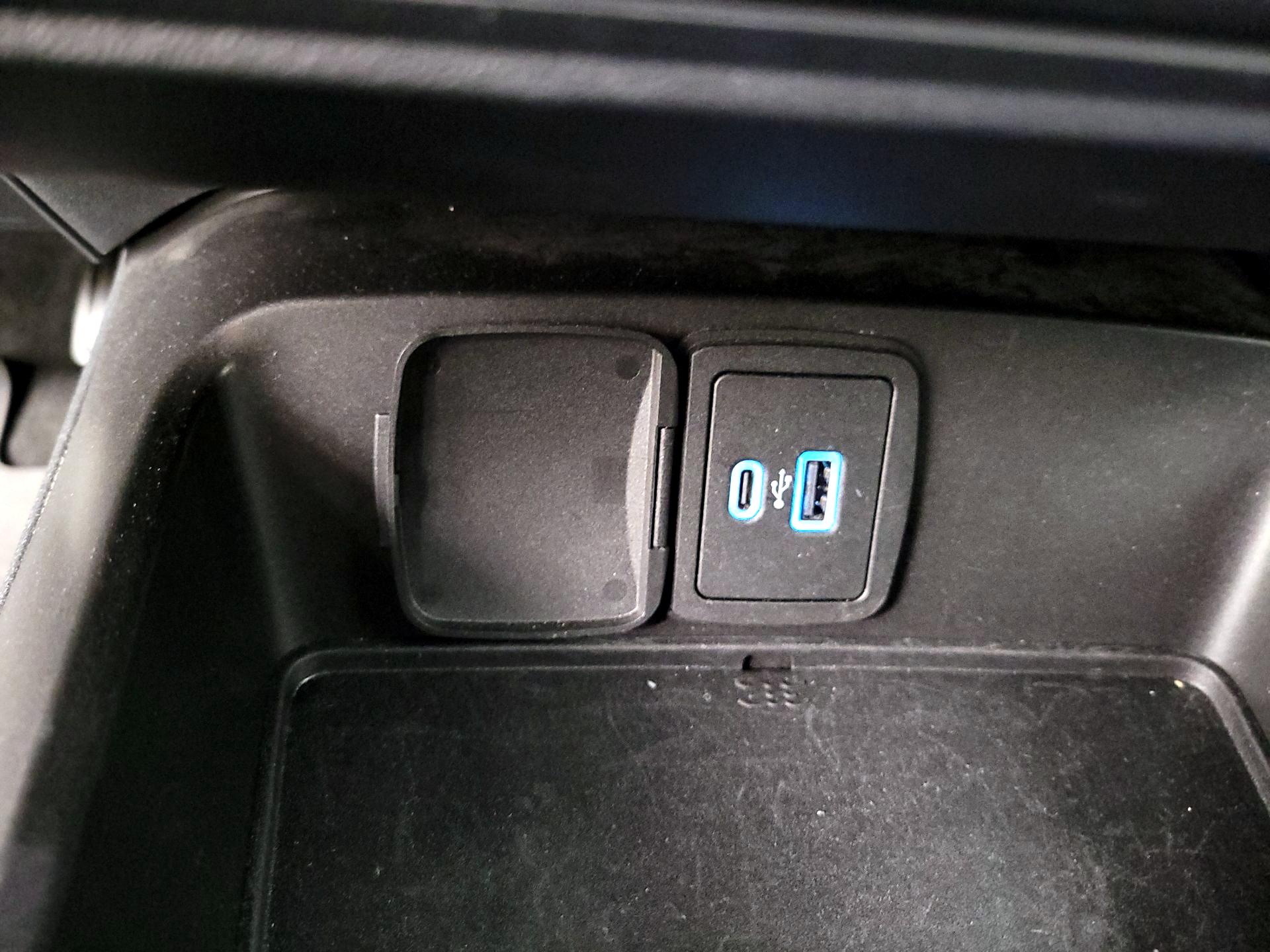 Thumbnail: 2023 Ford Bronco - 19