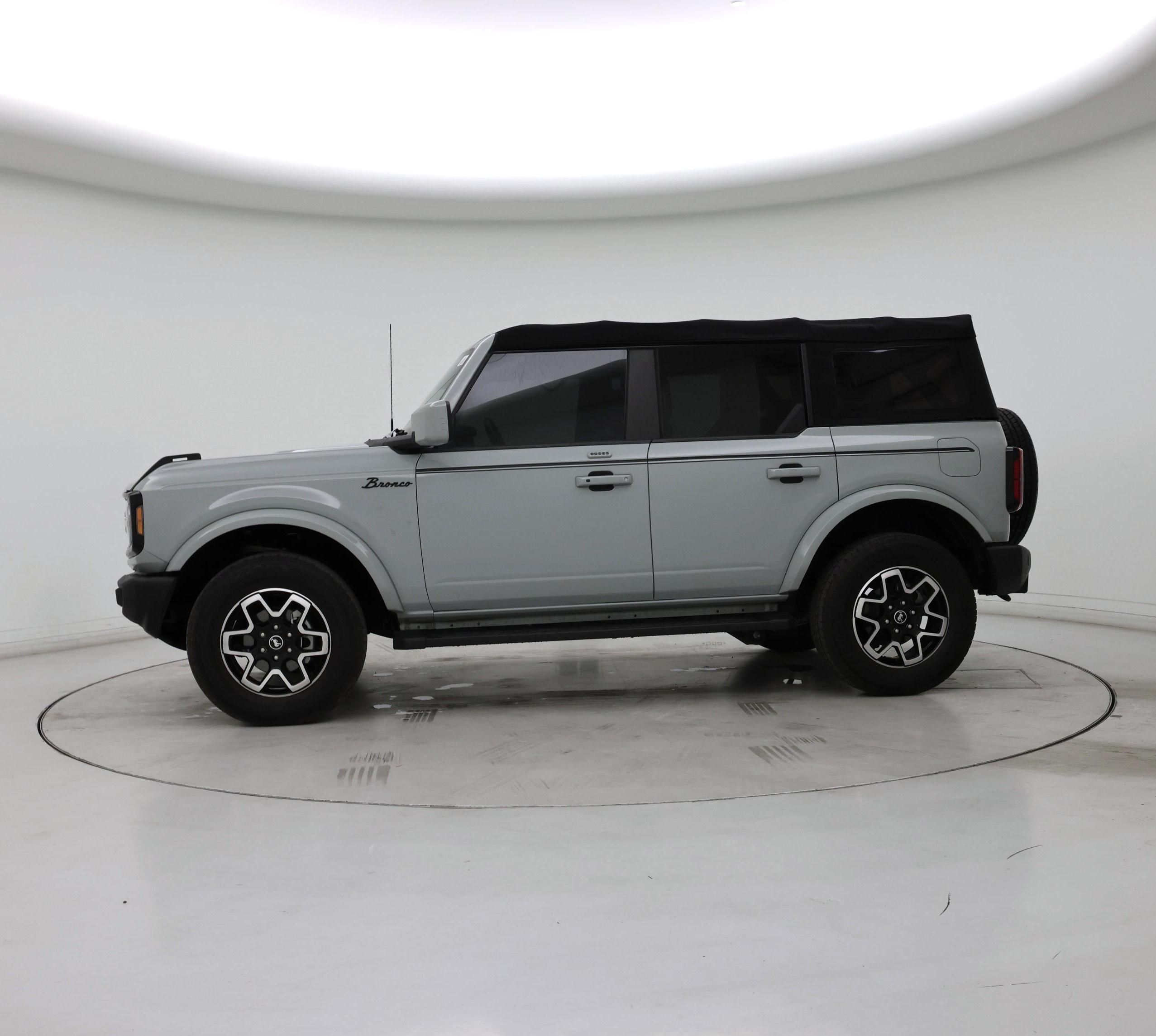 Thumbnail: 2023 Ford Bronco - 3