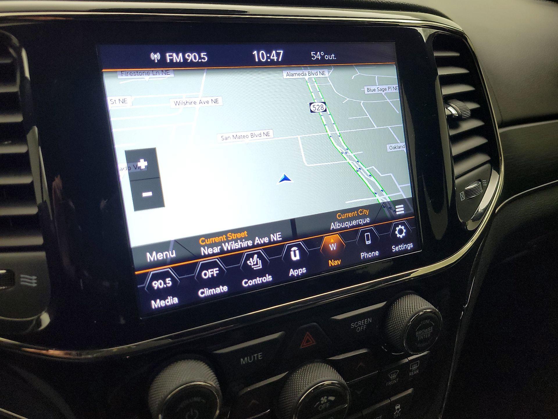 Thumbnail: 2021 Jeep Grand Cherokee - 14