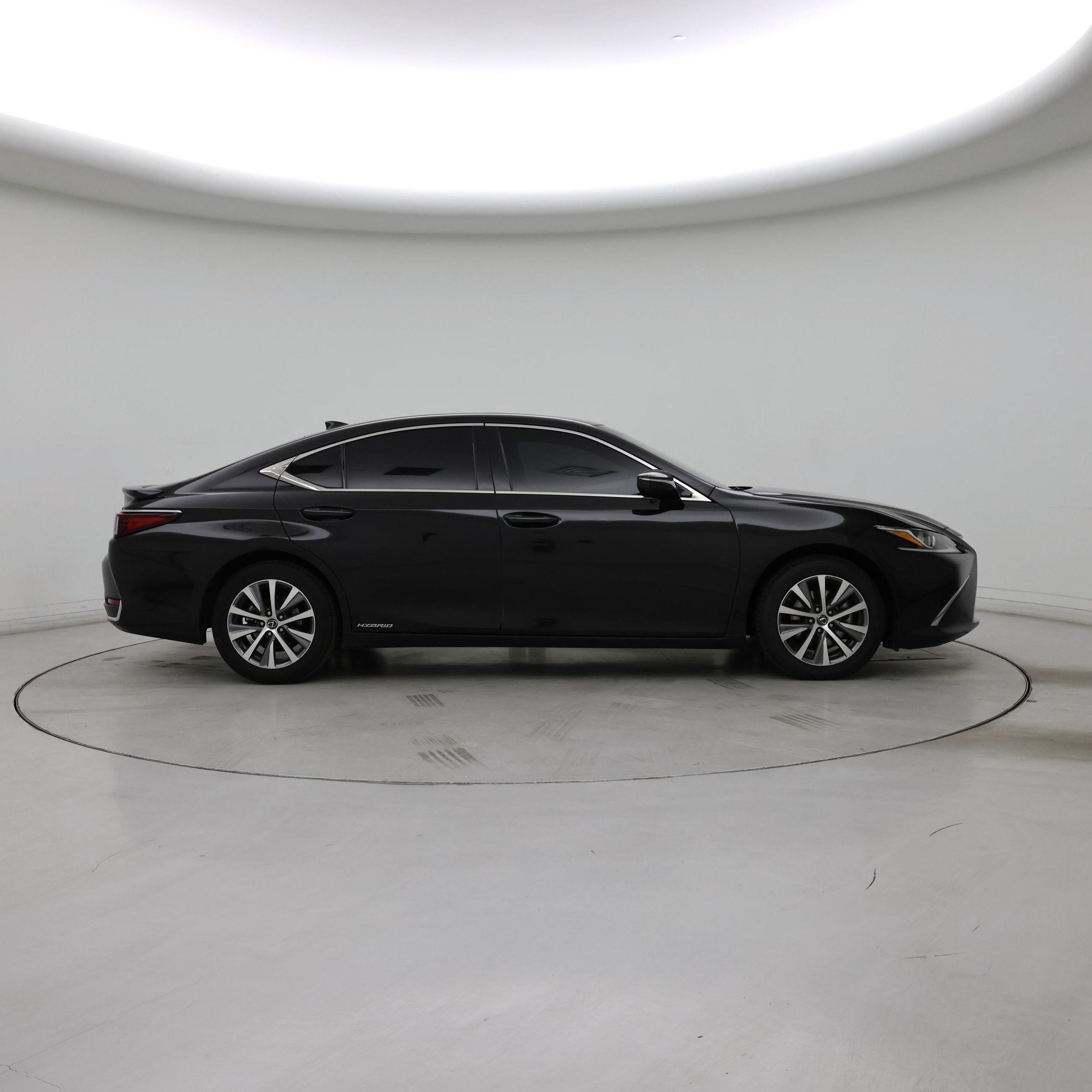 Thumbnail: 2020 Lexus ES - 7