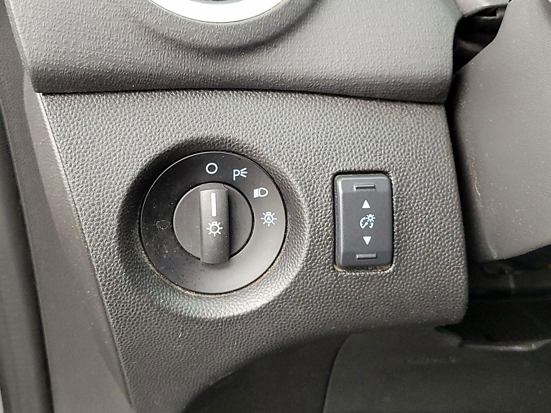 Thumbnail: 2019 Ford Fiesta - 13