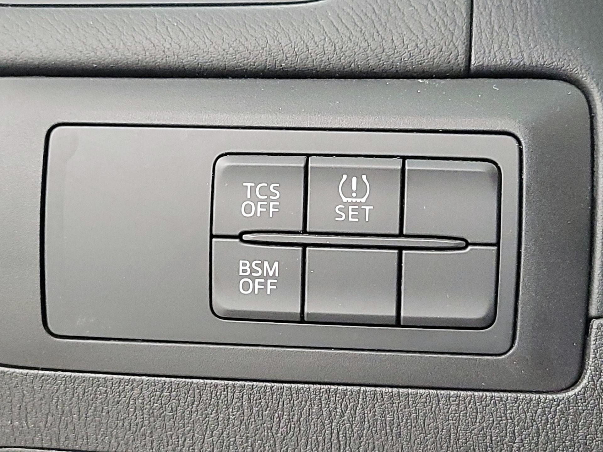 Thumbnail: 2015 Mazda CX-5 - 13