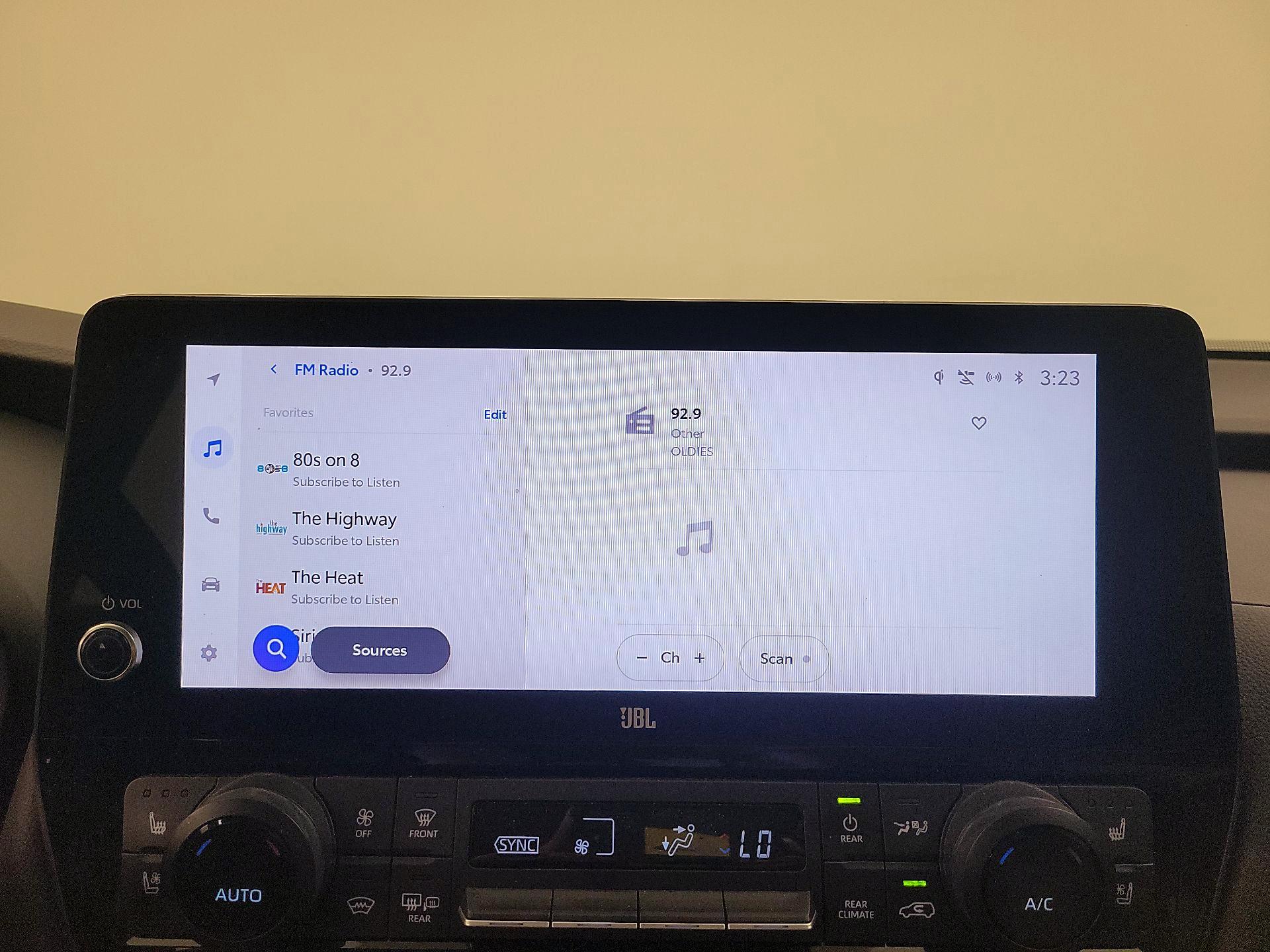 Thumbnail: 2024 Toyota Highlander - 15