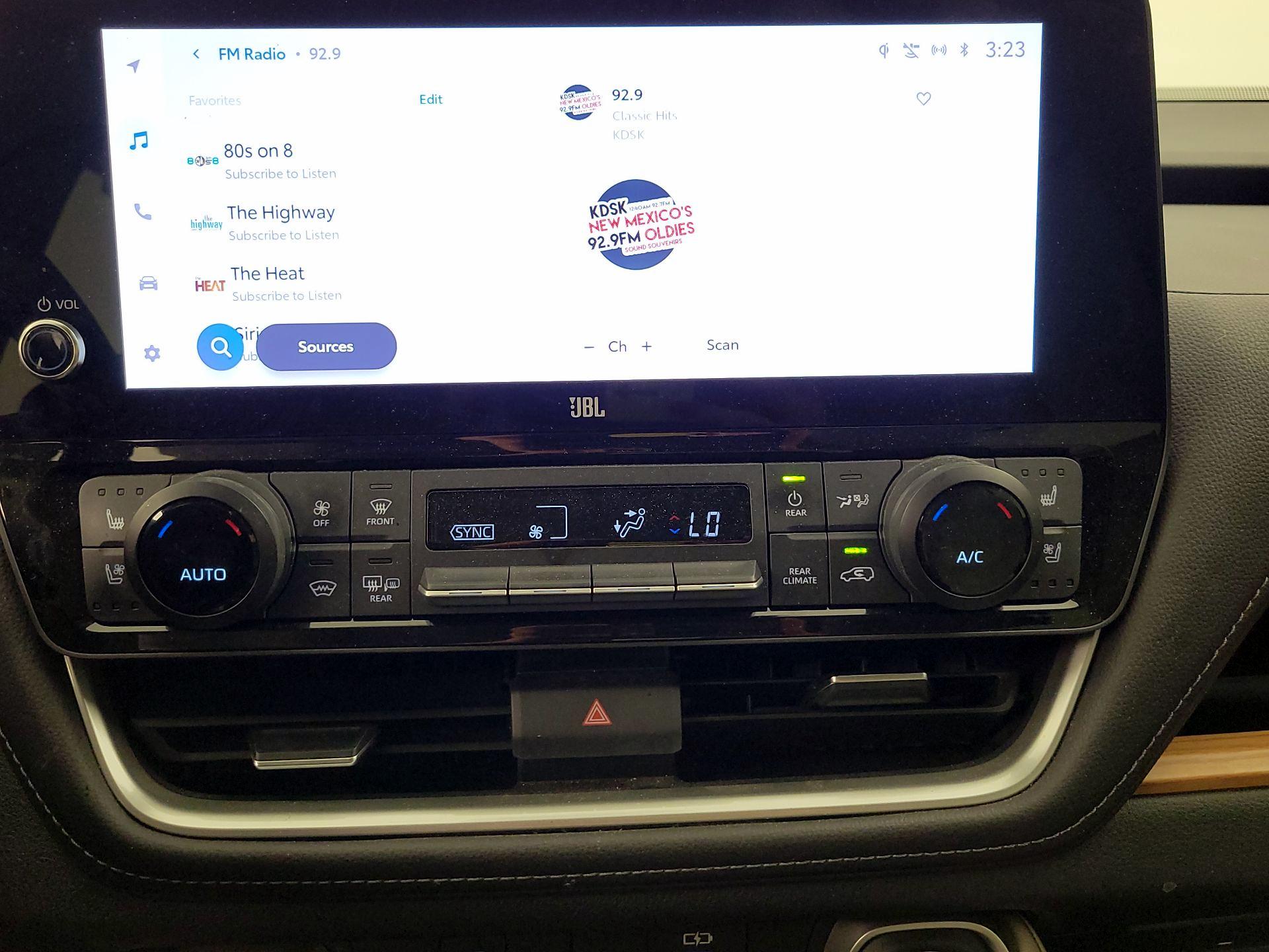 Thumbnail: 2024 Toyota Highlander - 16