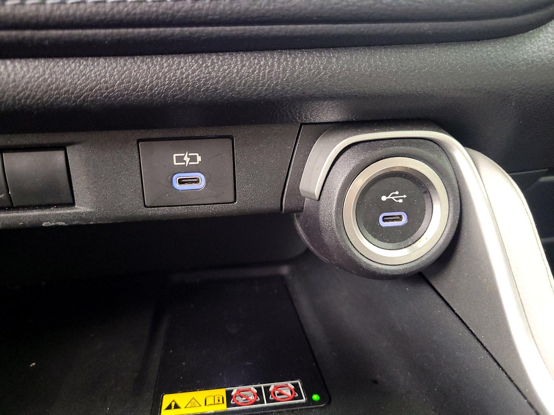 Thumbnail: 2024 Toyota Highlander - 18