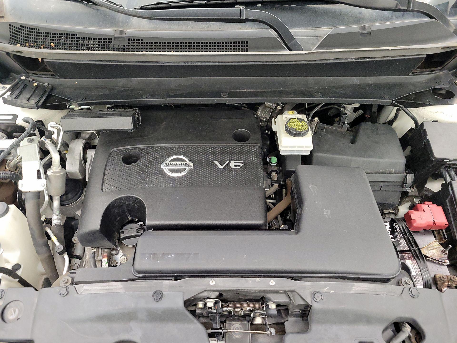 Thumbnail: 2015 Nissan Pathfinder - 17