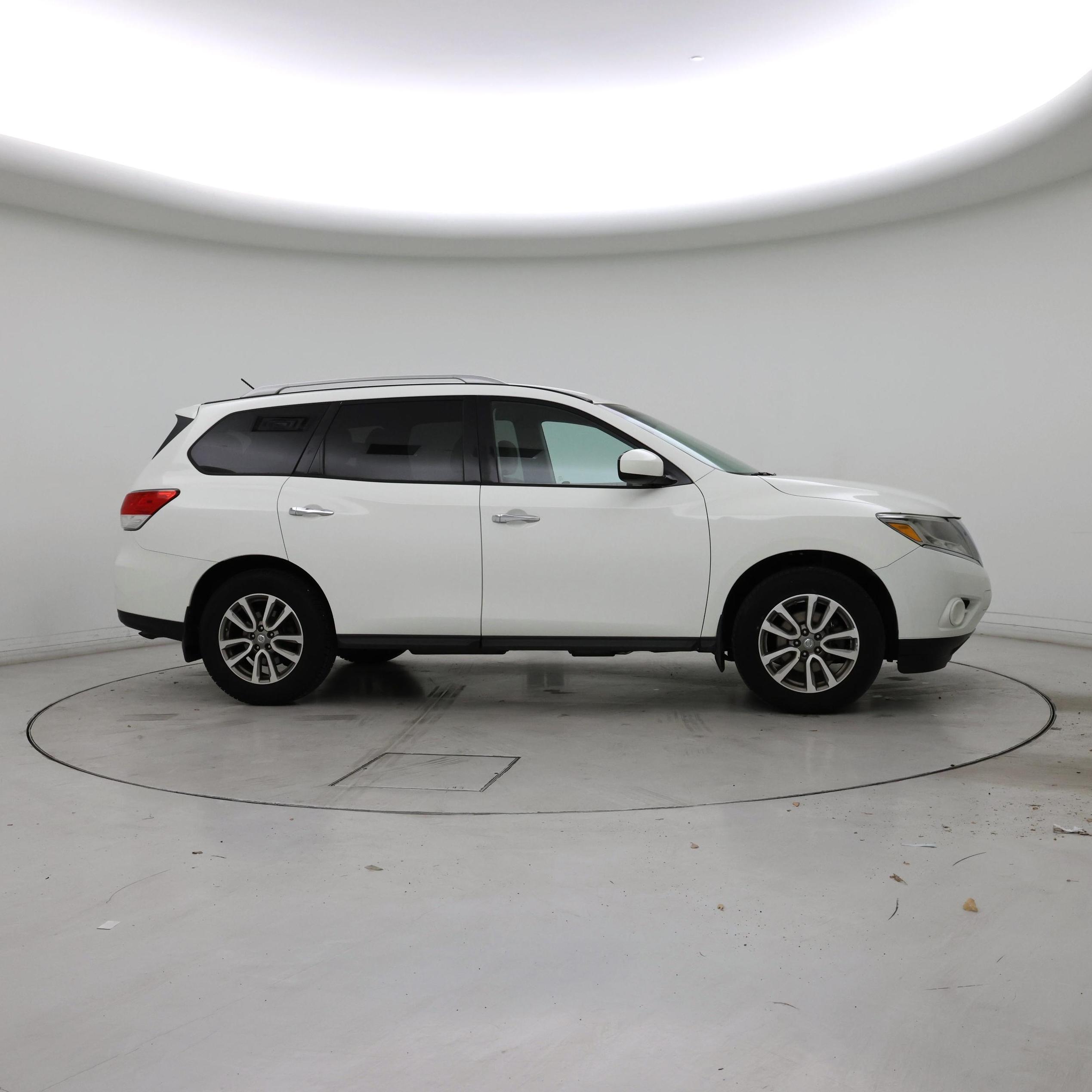 Thumbnail: 2015 Nissan Pathfinder - 7