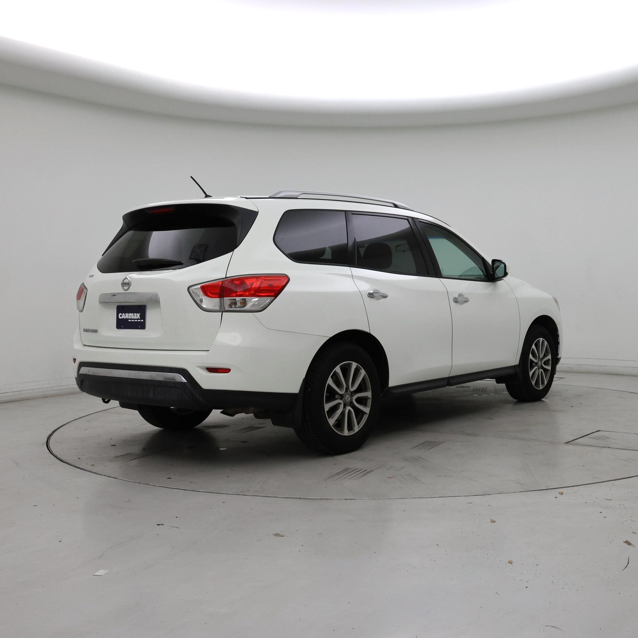 Thumbnail: 2015 Nissan Pathfinder - 8