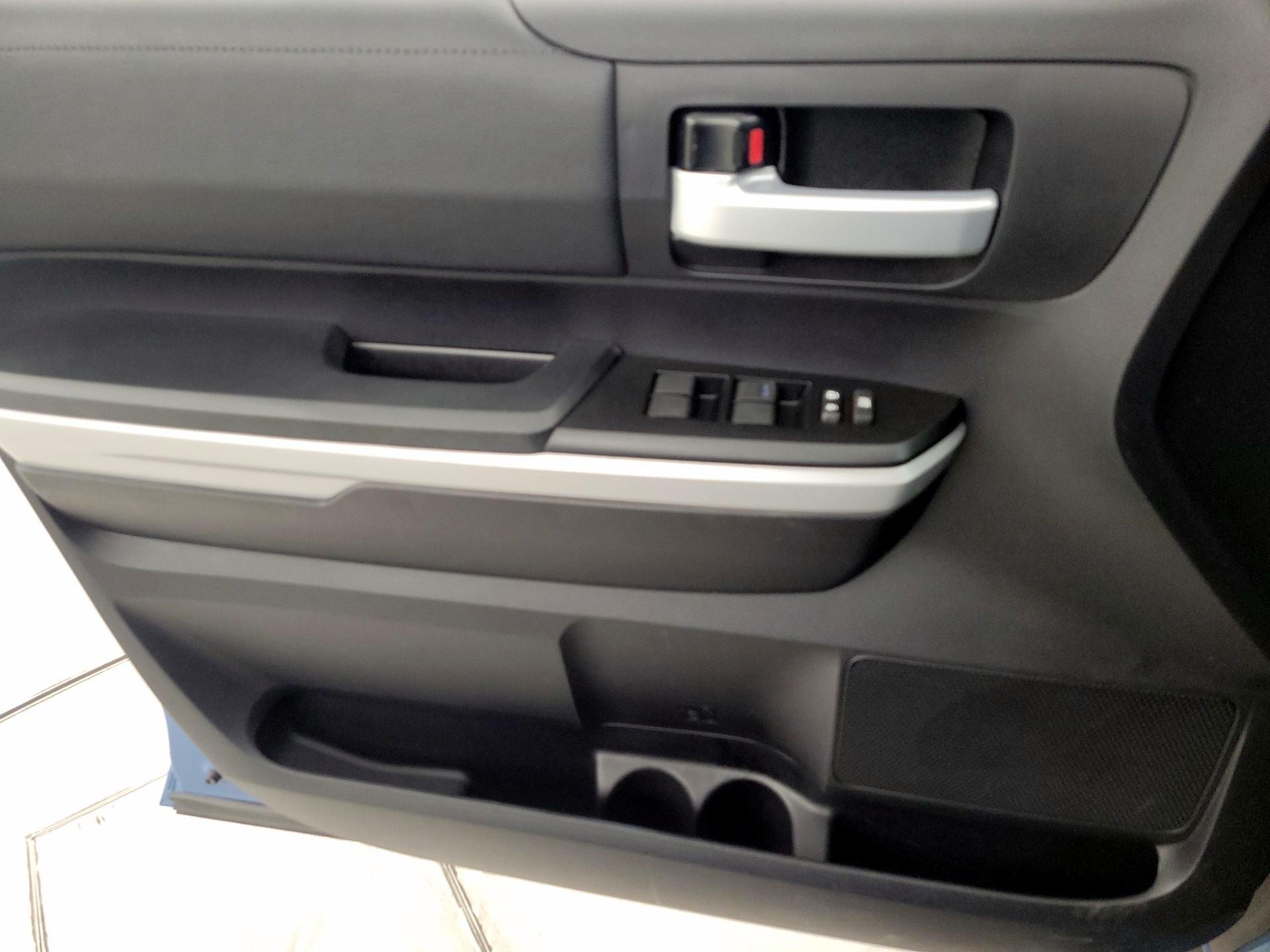 Thumbnail: 2021 Toyota Tundra - 12