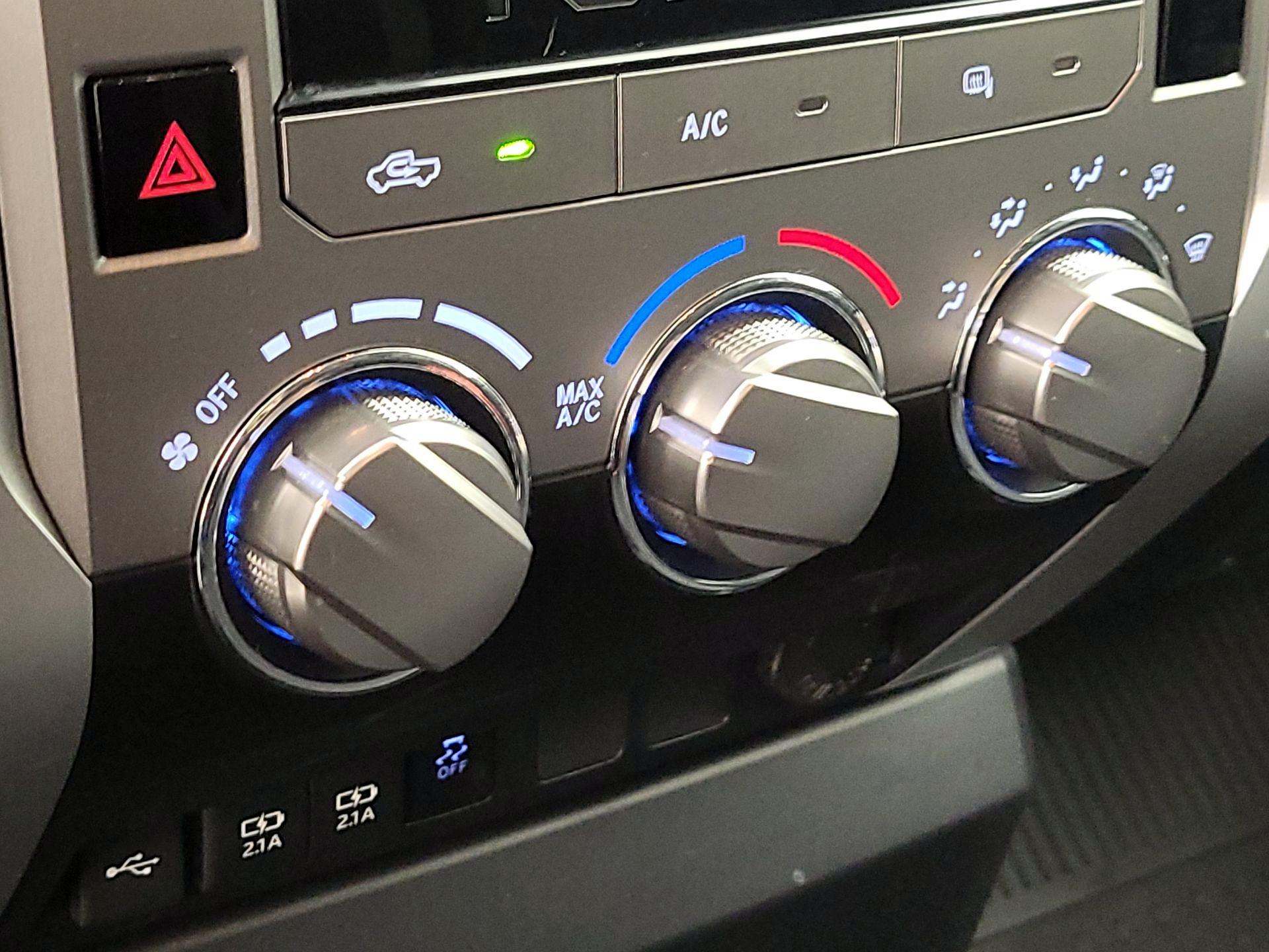 Thumbnail: 2021 Toyota Tundra - 15