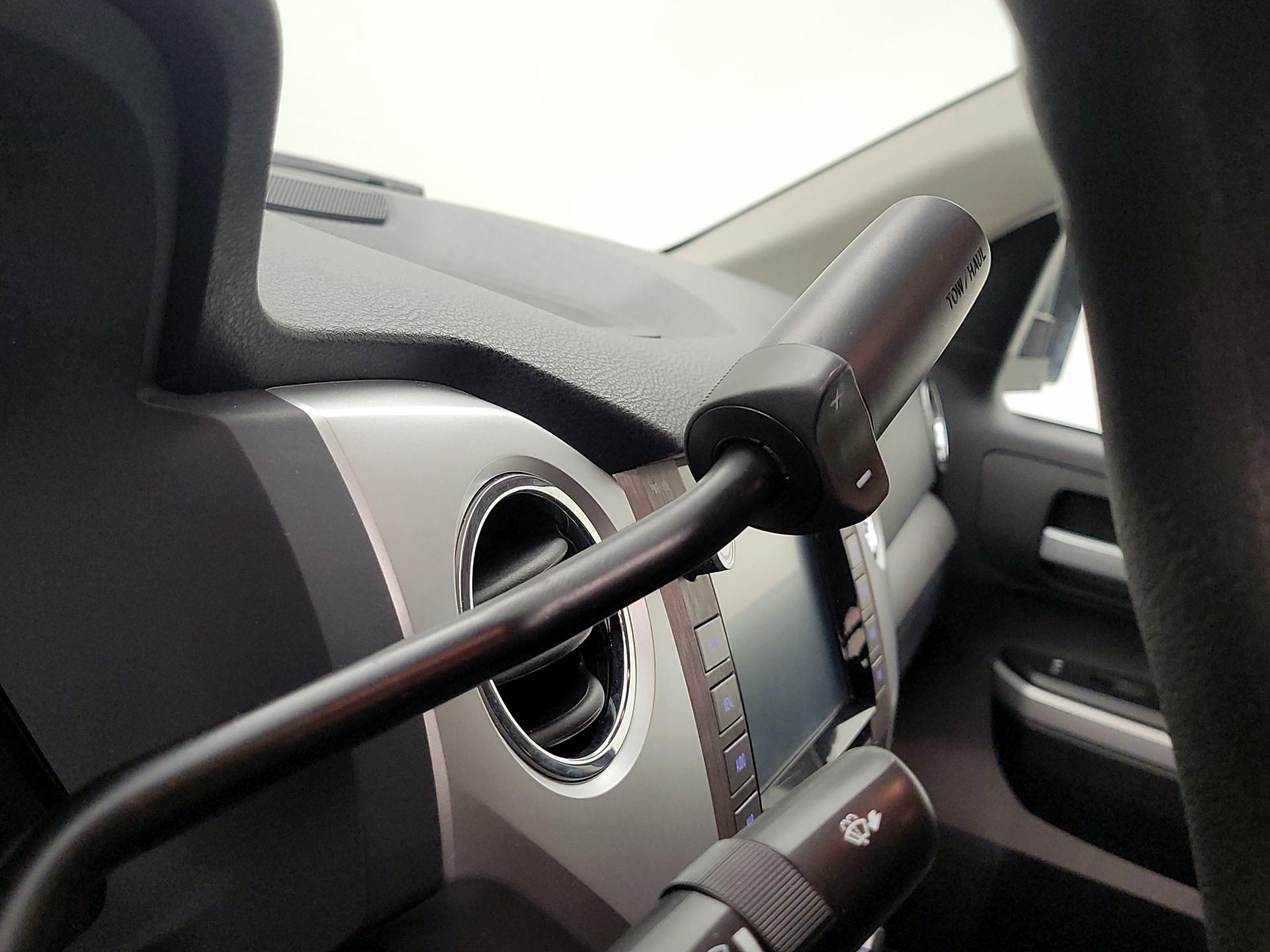 Thumbnail: 2021 Toyota Tundra - 16