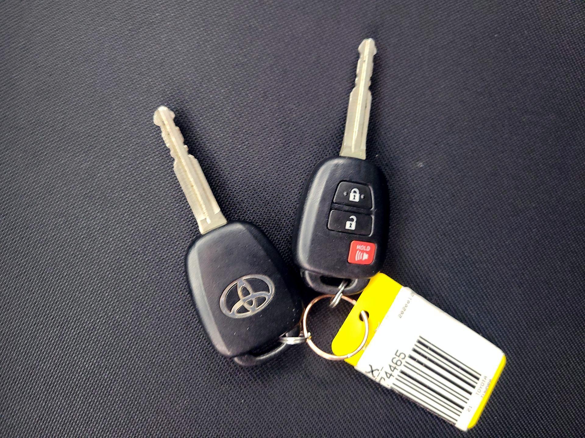 Thumbnail: 2021 Toyota Tundra - 20