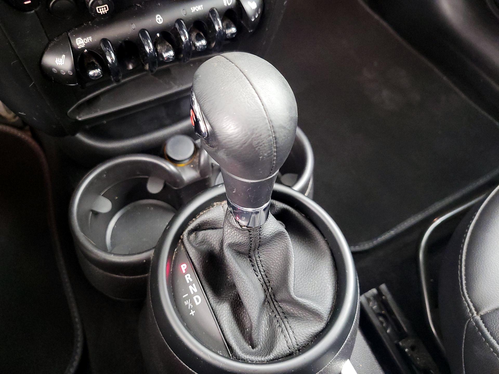 Thumbnail: 2015 MINI Cooper Countryman - 15