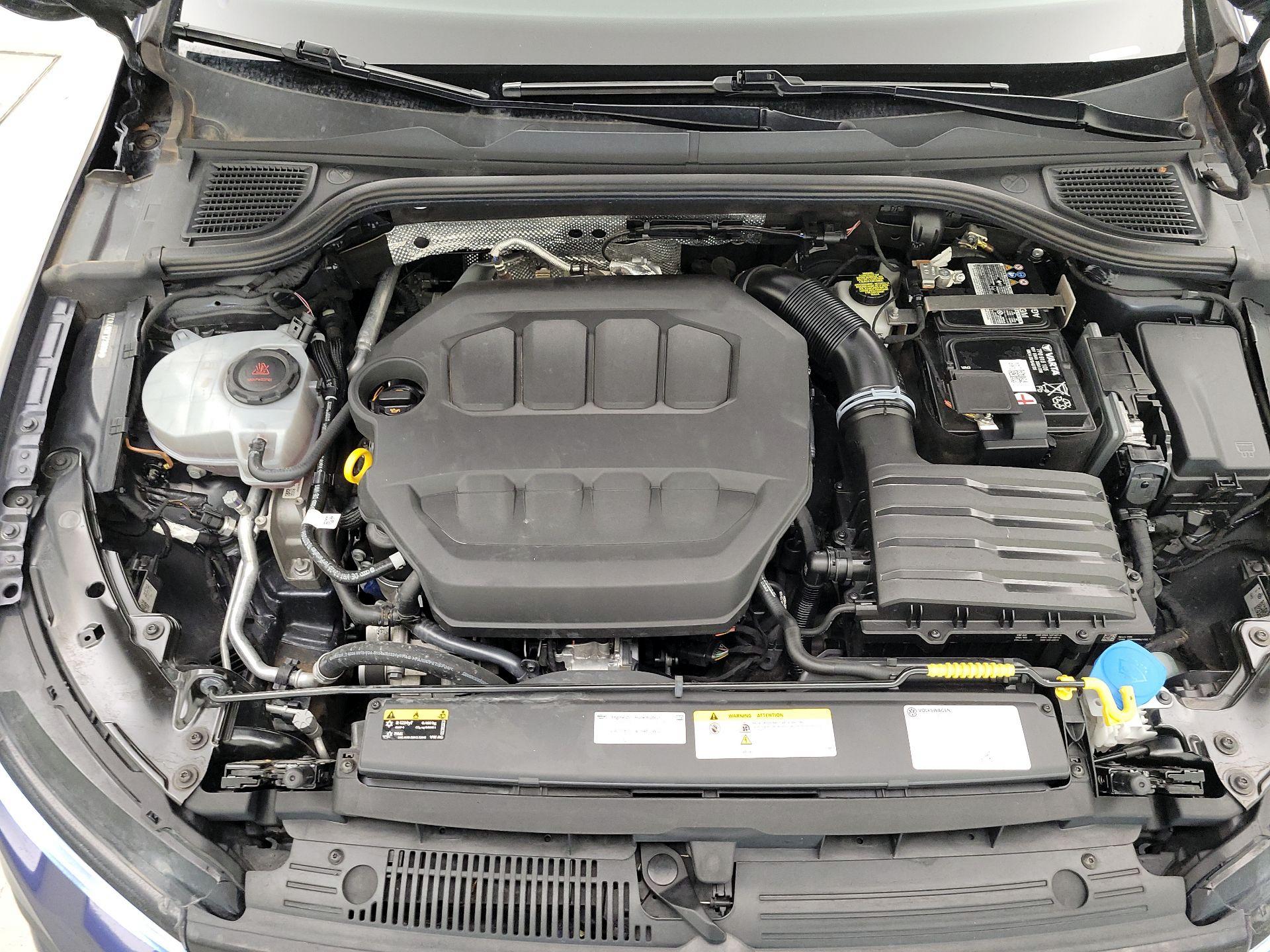 Thumbnail: 2022 Volkswagen Golf - 17