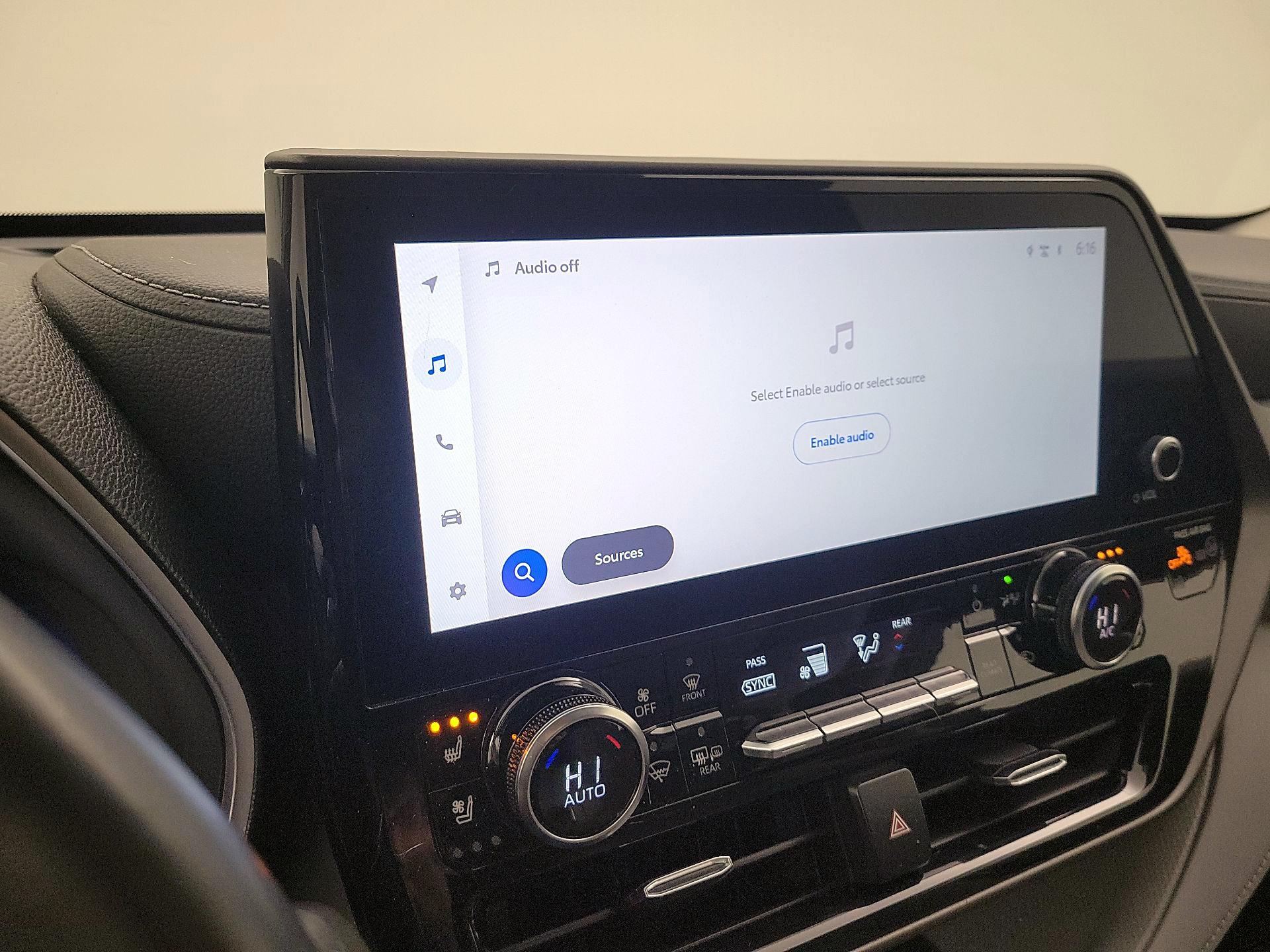 Thumbnail: 2023 Toyota Highlander - 13