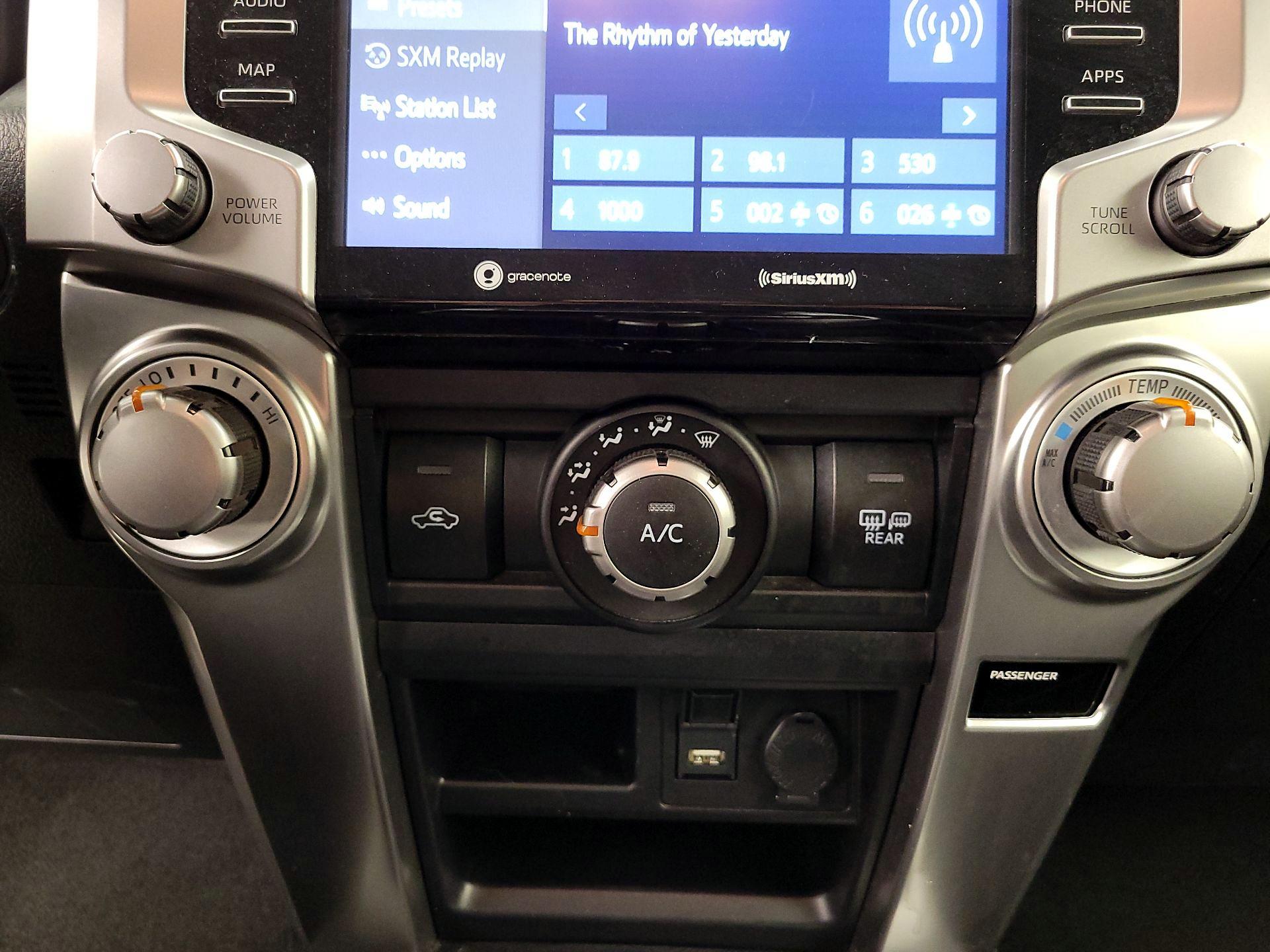 Thumbnail: 2024 Toyota 4Runner - 16