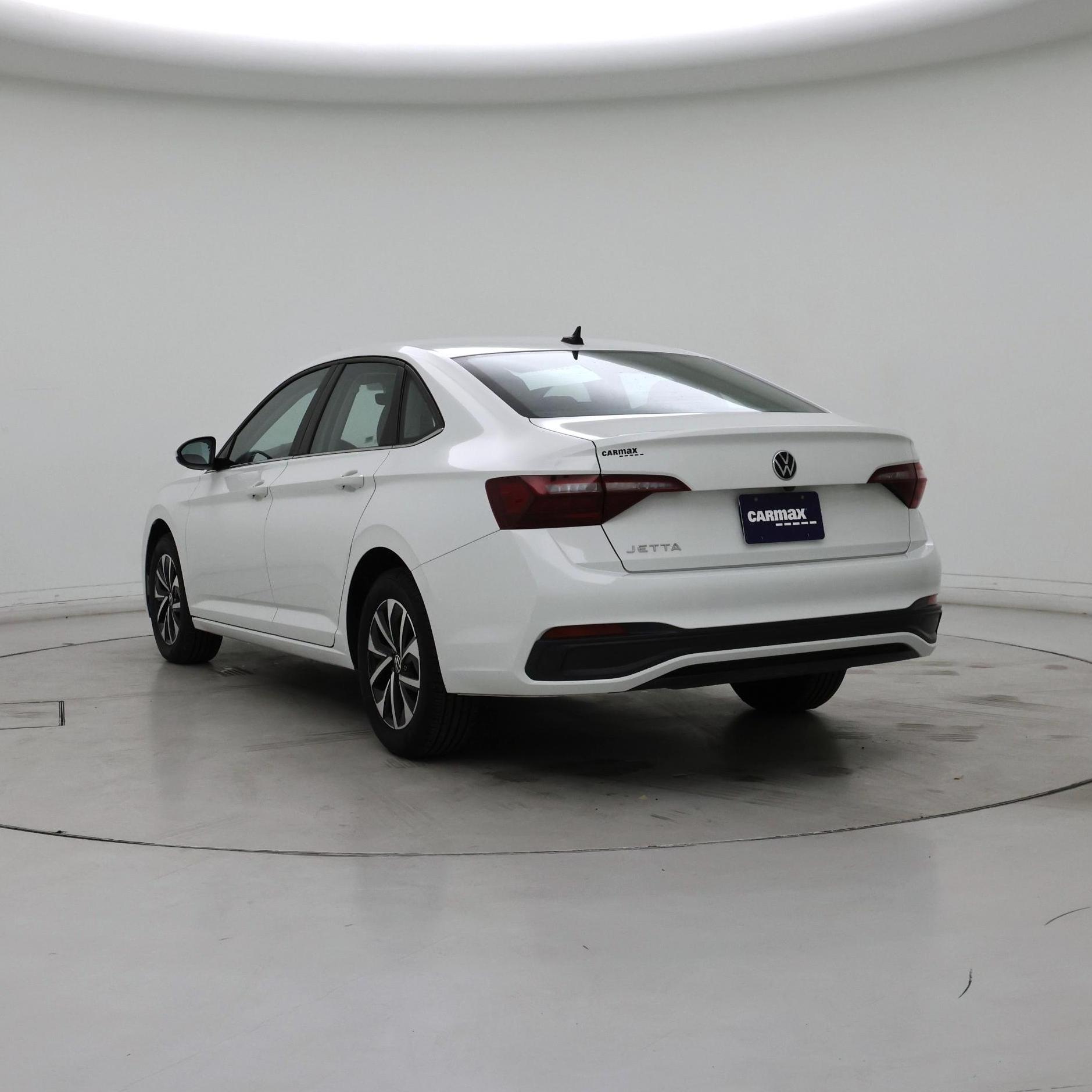 Thumbnail: 2024 Volkswagen Jetta - 2