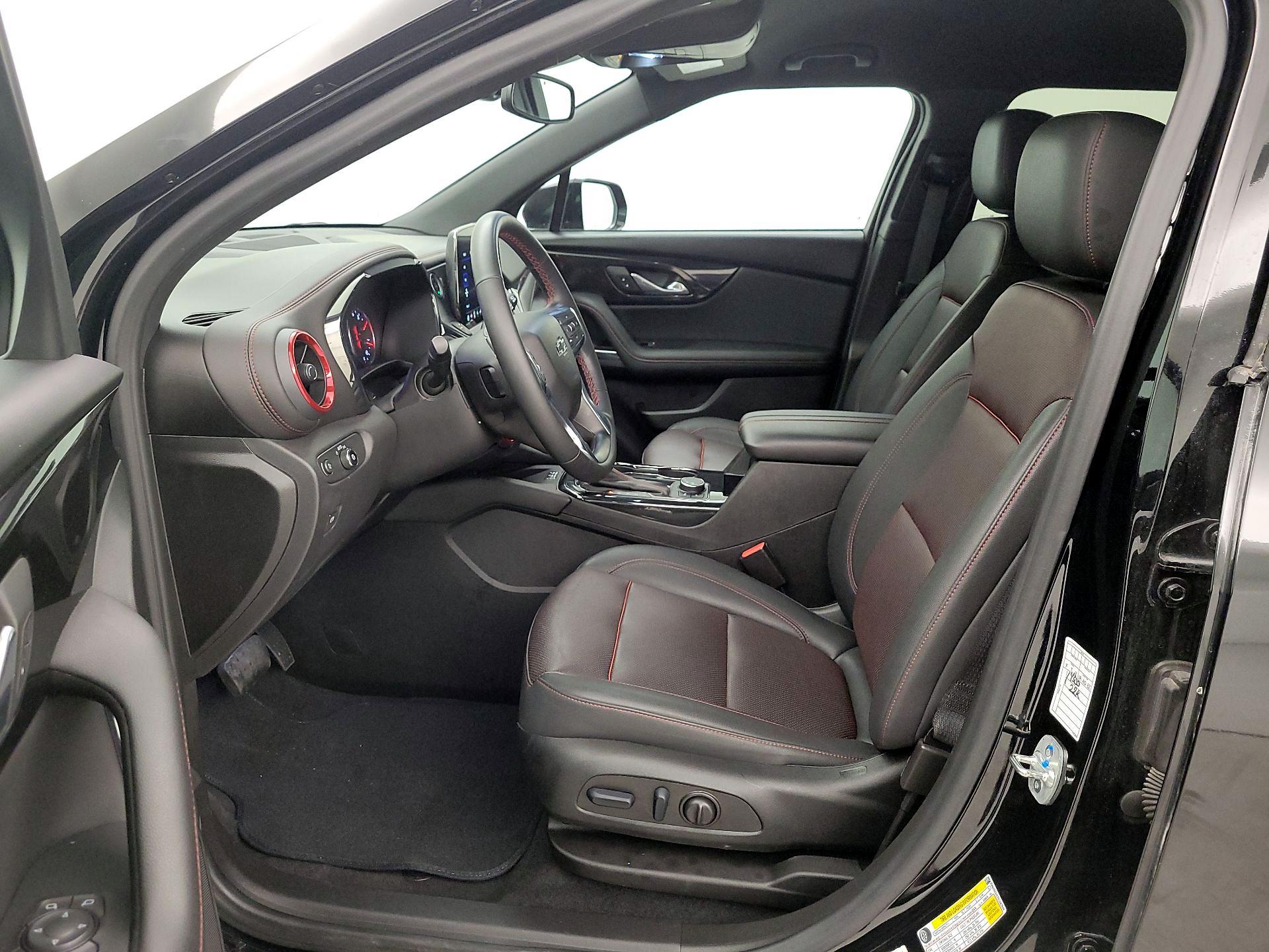 Thumbnail: 2025 Chevrolet Blazer - 11