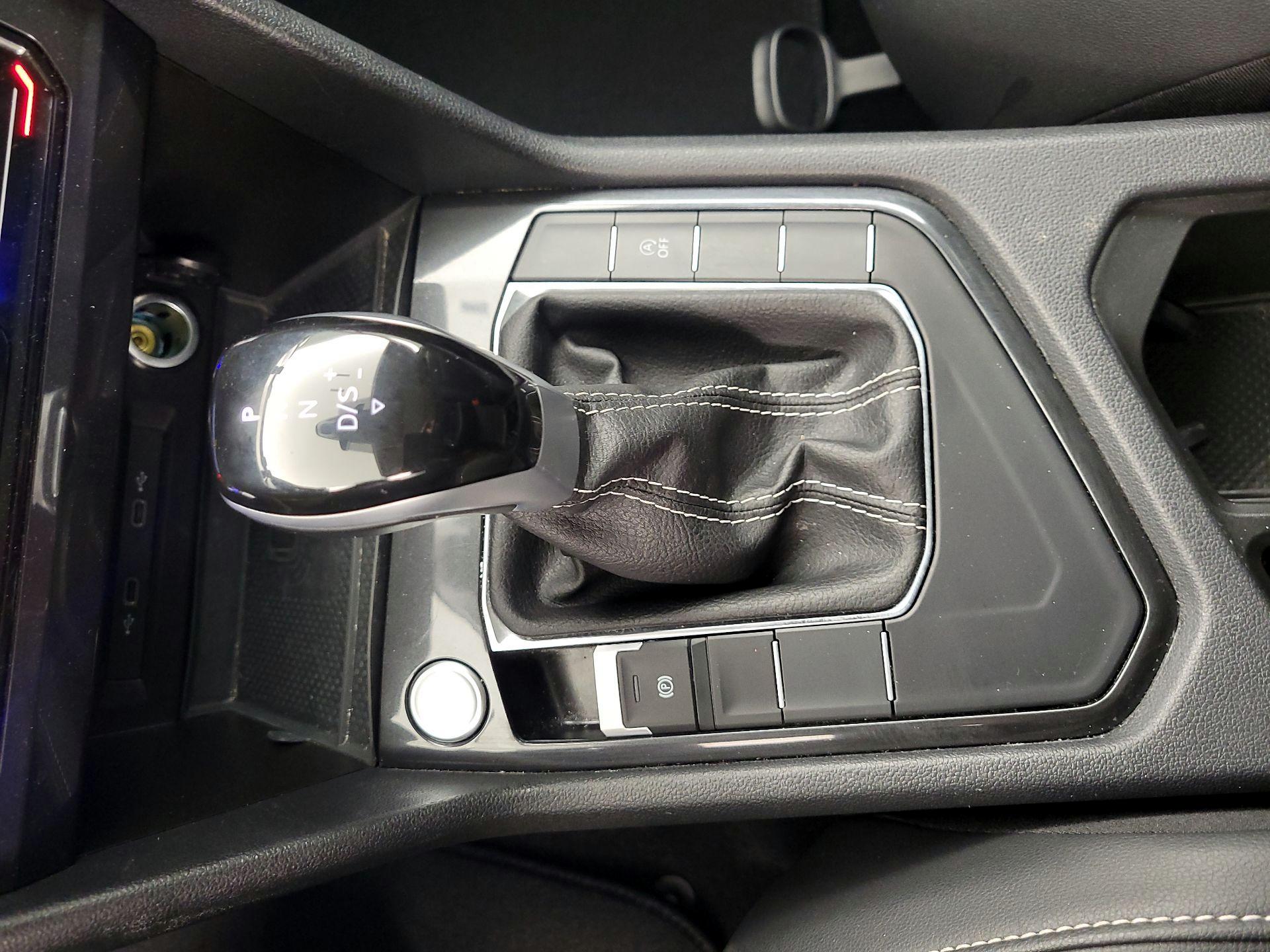 Thumbnail: 2024 Volkswagen Tiguan - 17