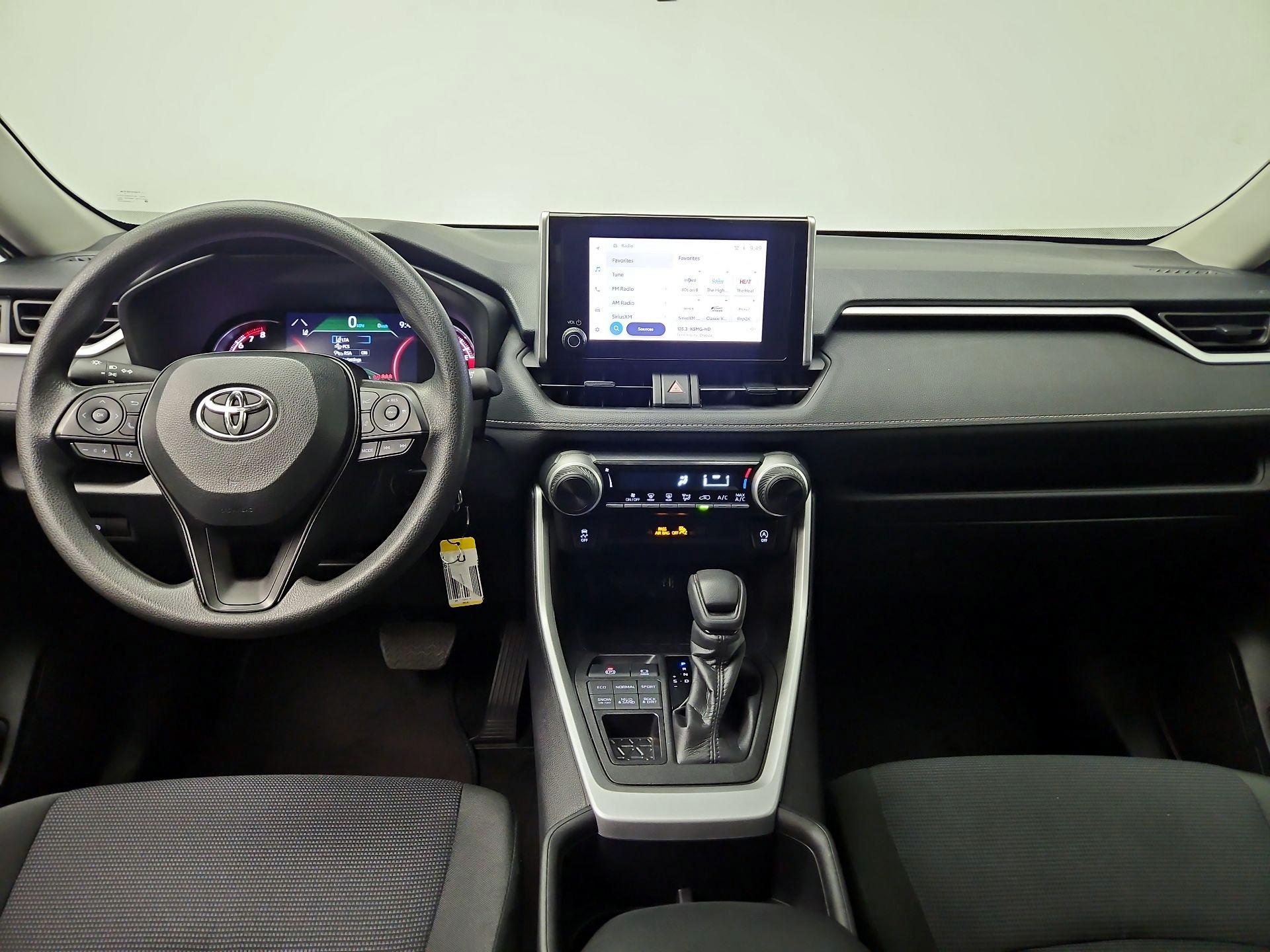 Thumbnail: 2024 Toyota RAV4 - 9