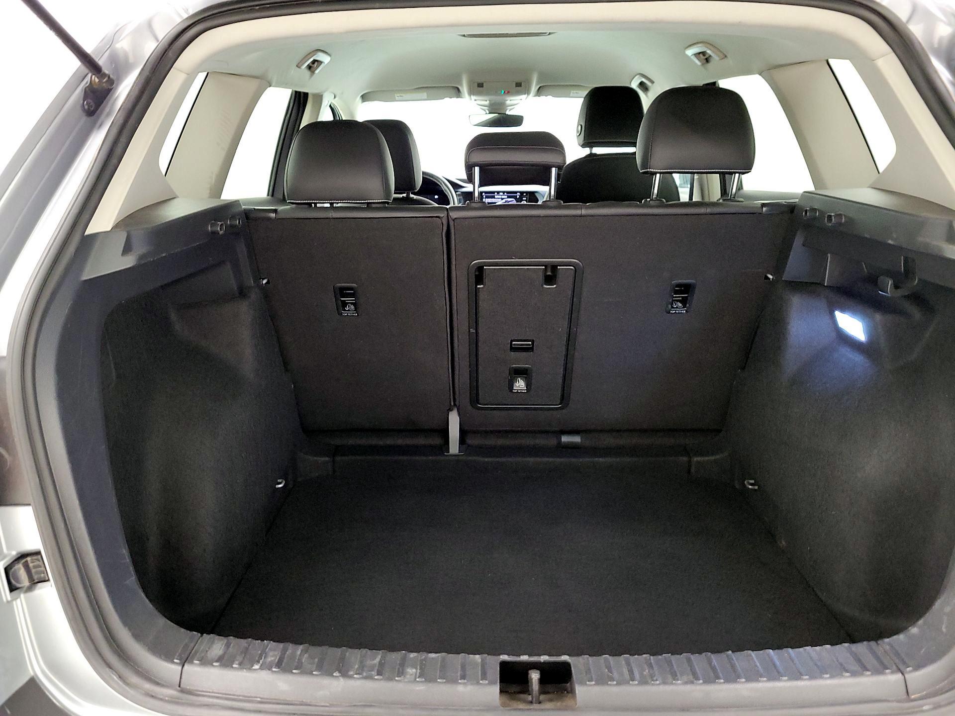 Thumbnail: 2024 Volkswagen Taos - 16