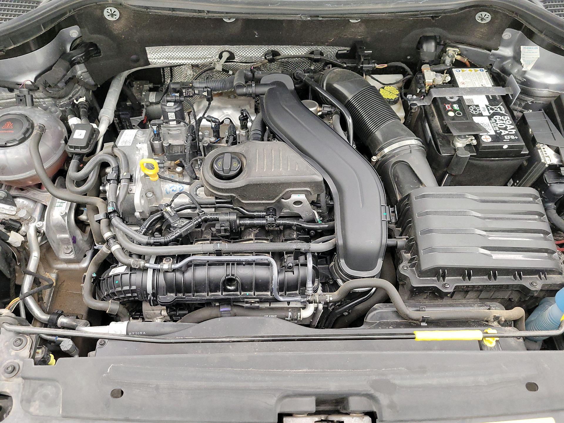 Thumbnail: 2024 Volkswagen Taos - 17