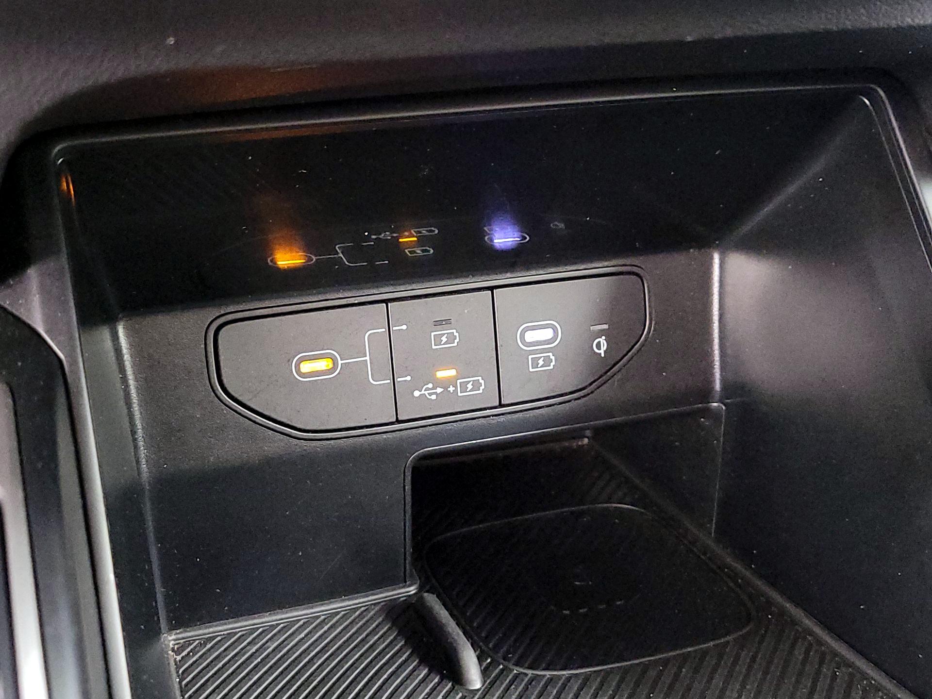 Thumbnail: 2024 Kia Sorento - 17