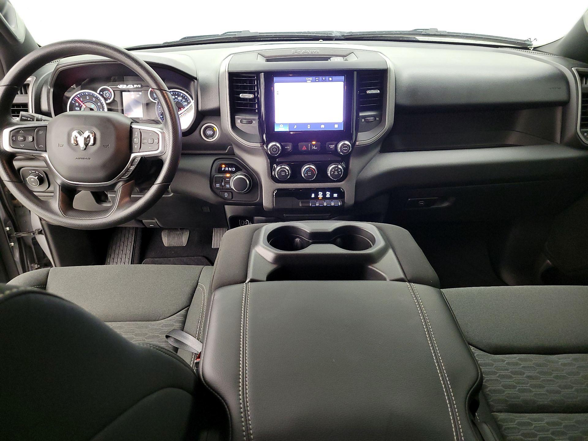 Thumbnail: 2025 RAM 1500 - 9