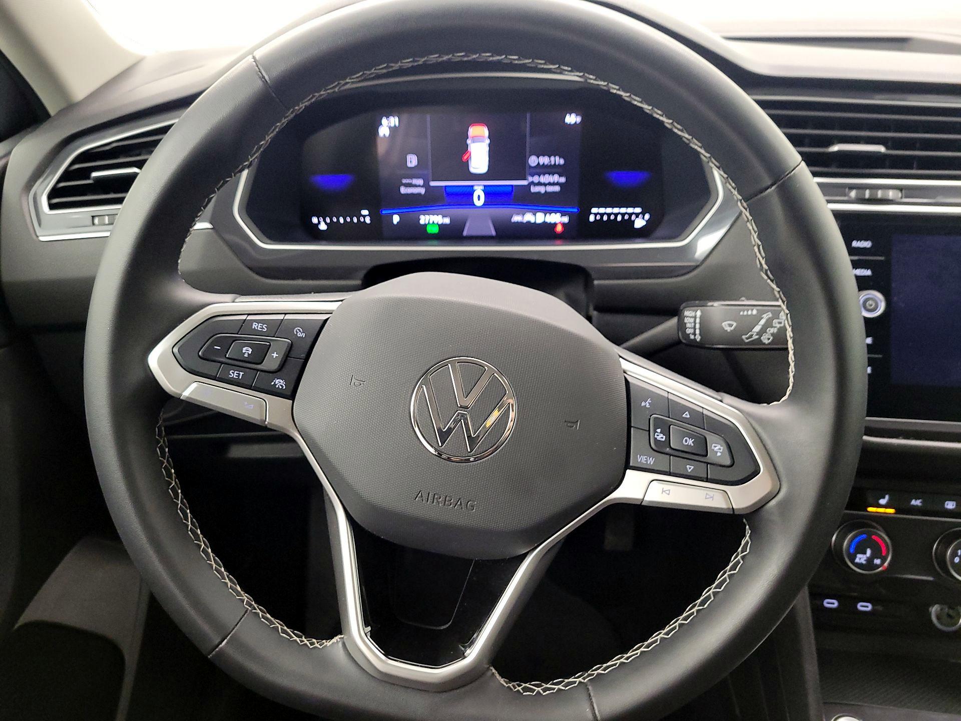 Thumbnail: 2024 Volkswagen Tiguan - 10