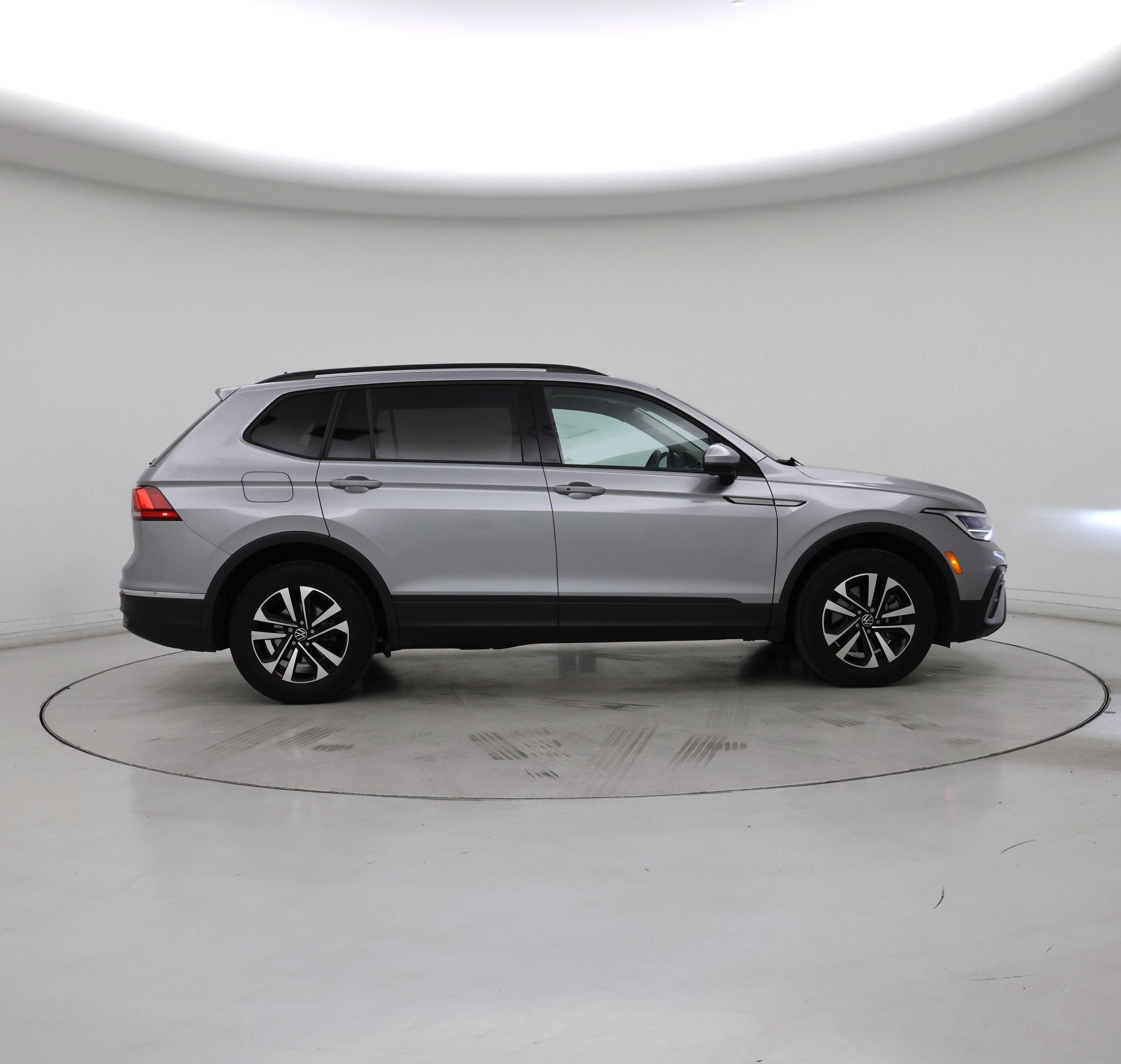 Thumbnail: 2024 Volkswagen Tiguan - 7