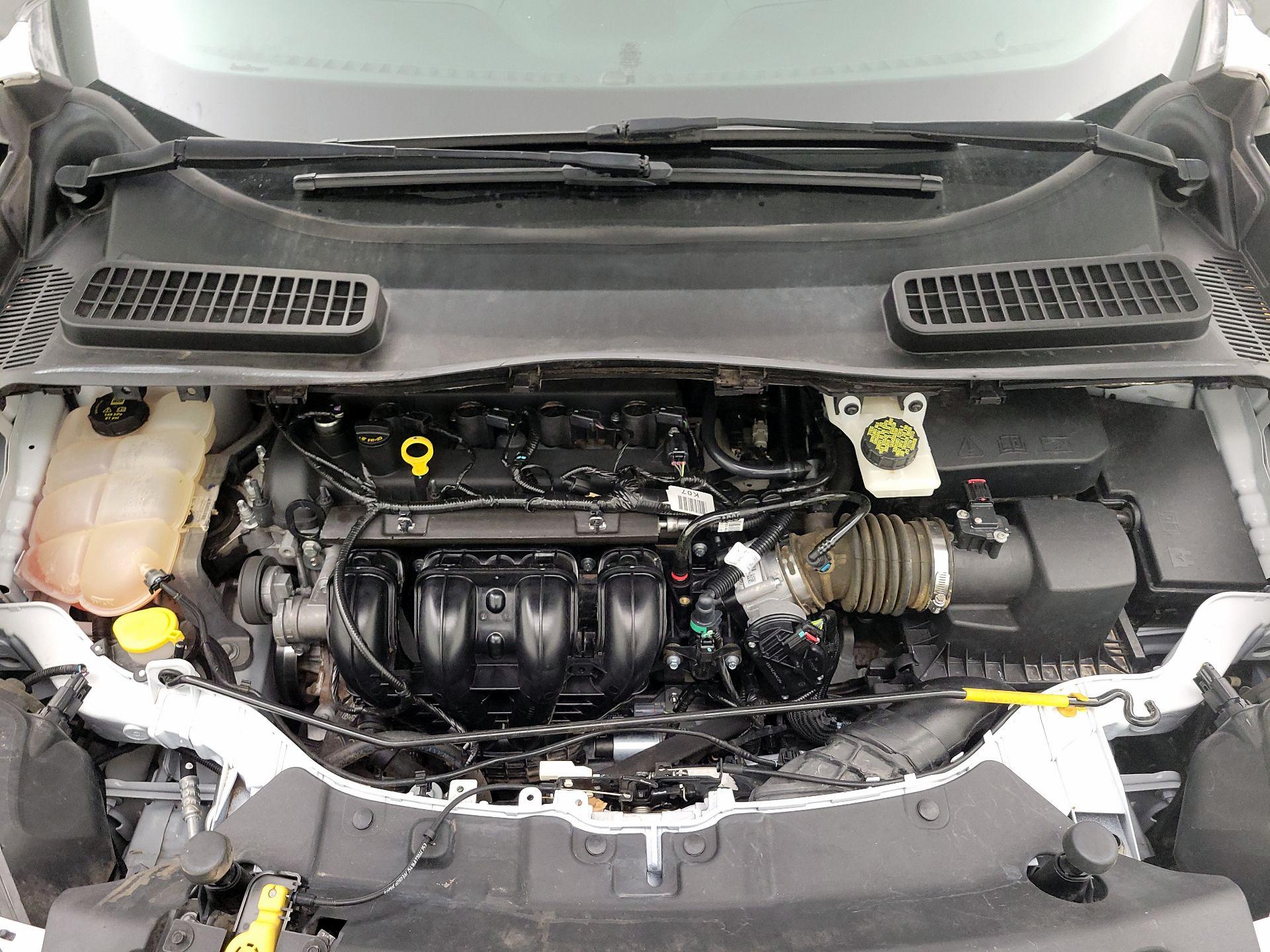 Thumbnail: 2016 Ford Escape - 17