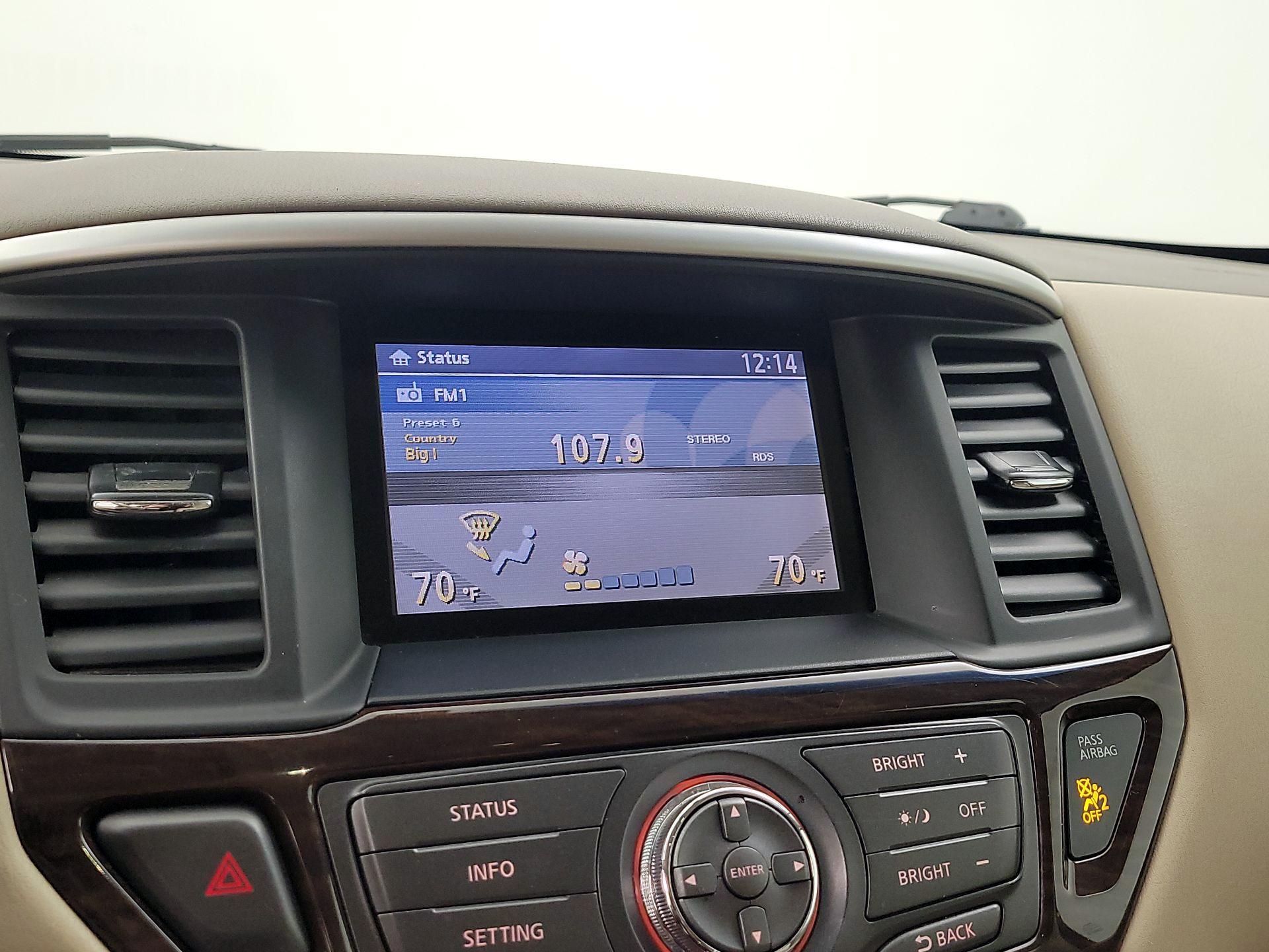 Thumbnail: 2014 Nissan Pathfinder - 15