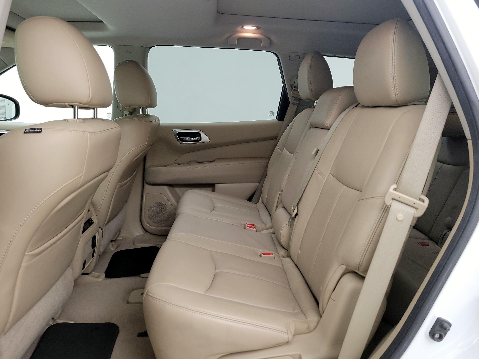 Thumbnail: 2014 Nissan Pathfinder - 19