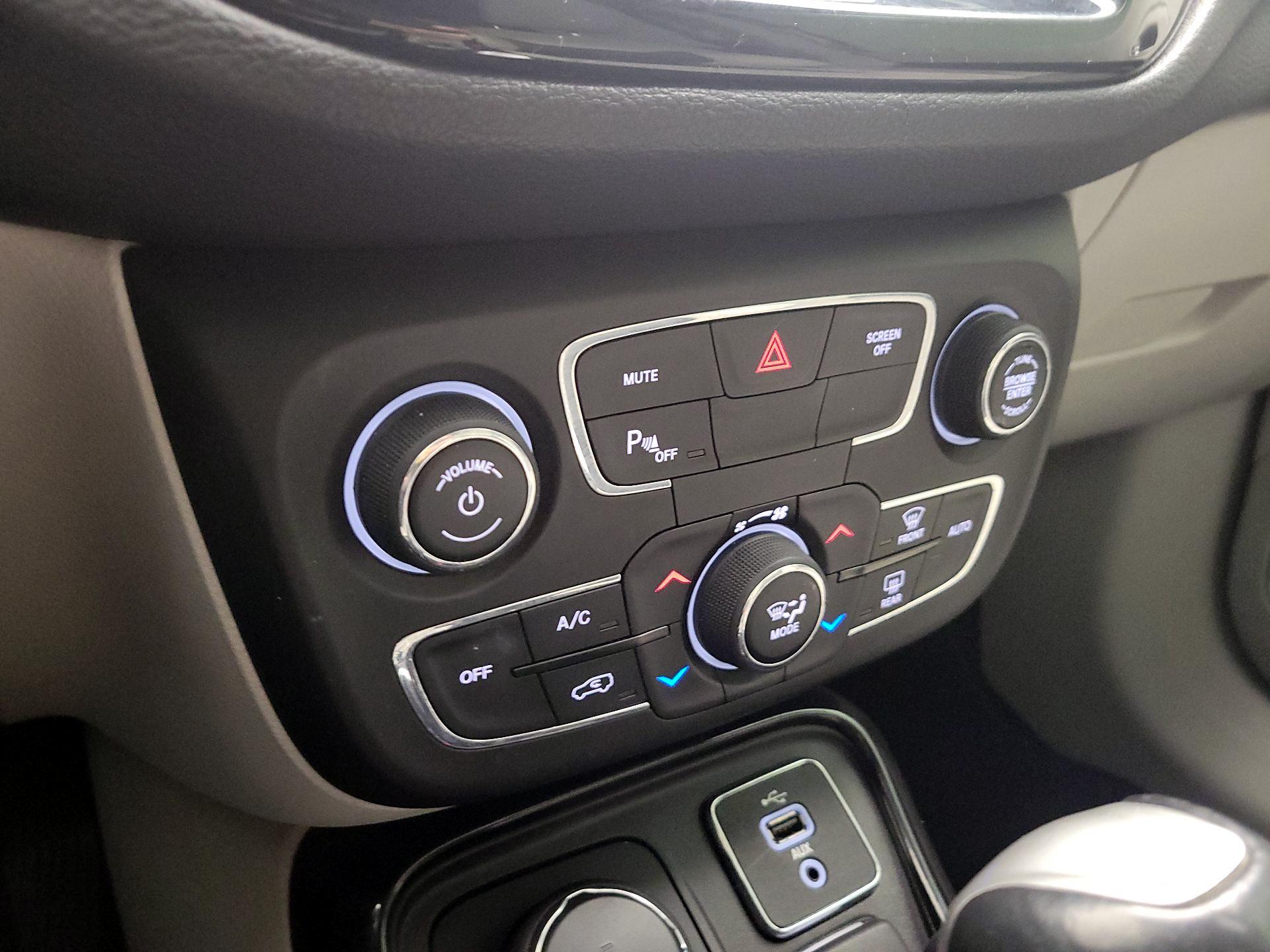 Thumbnail: 2017 Jeep Compass - 15