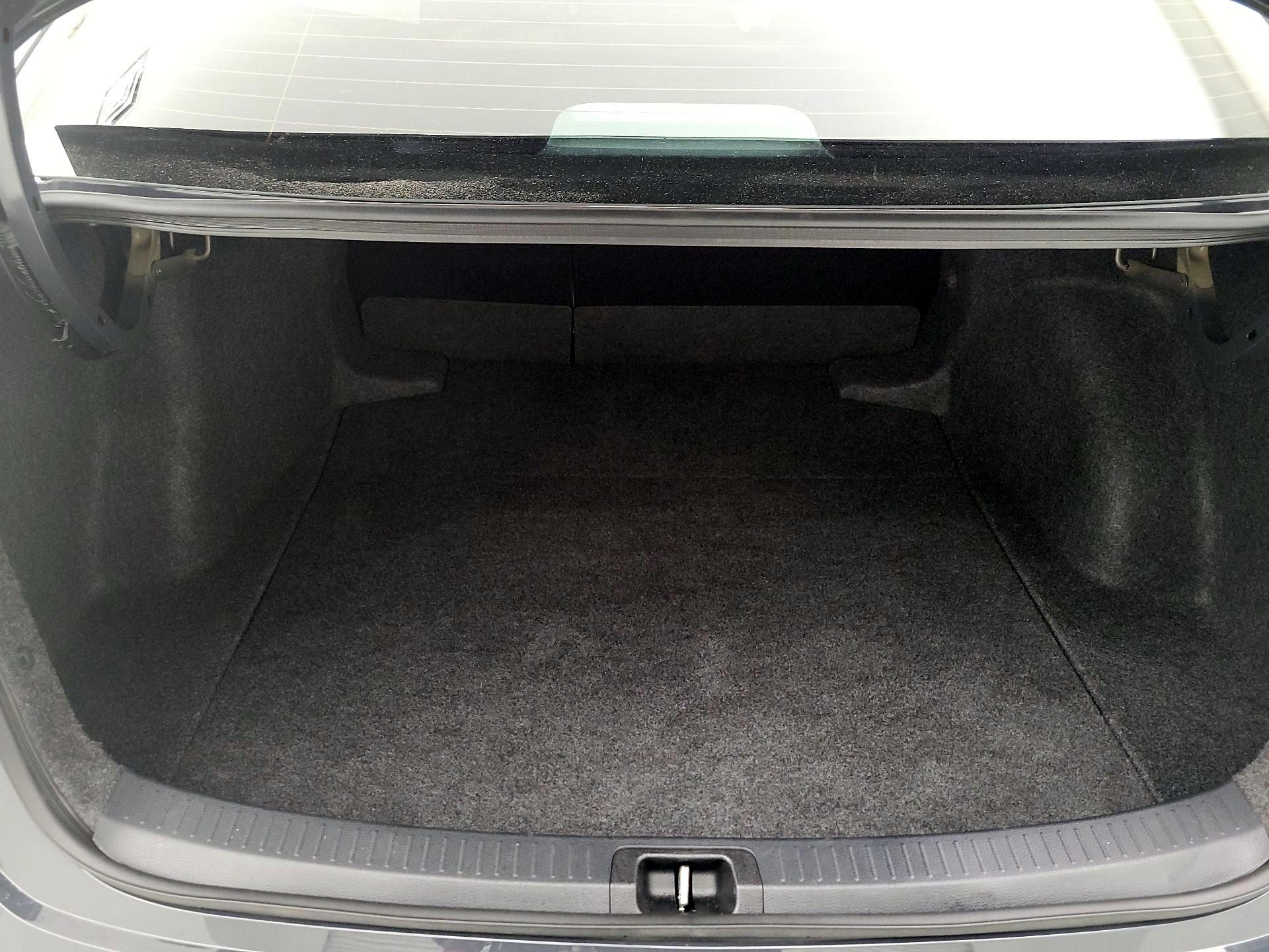 Thumbnail: 2025 Toyota Corolla - 19