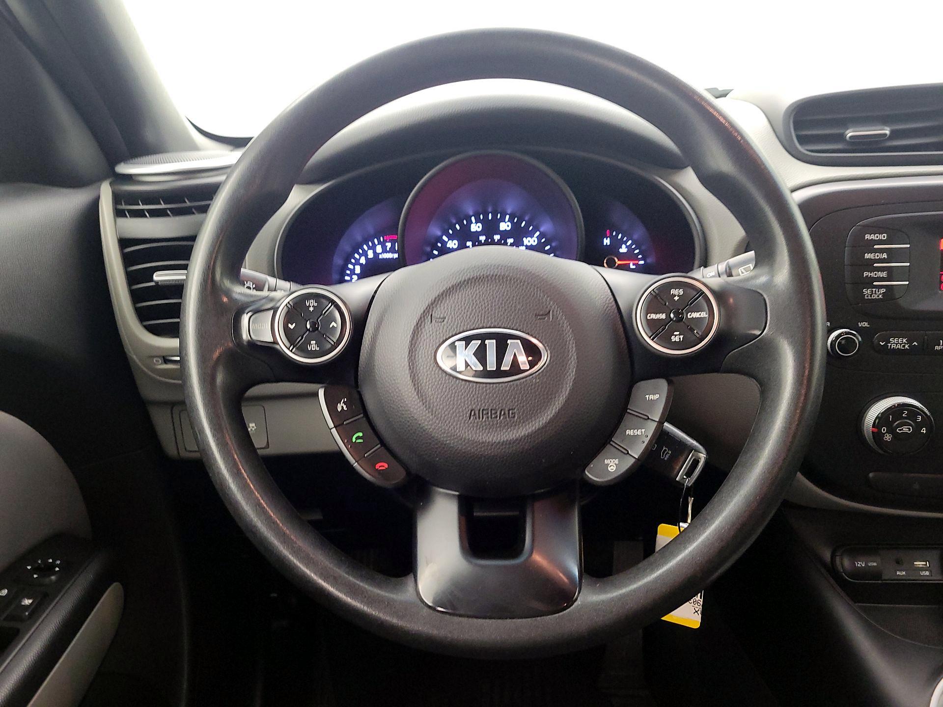 Thumbnail: 2015 Kia Soul - 10