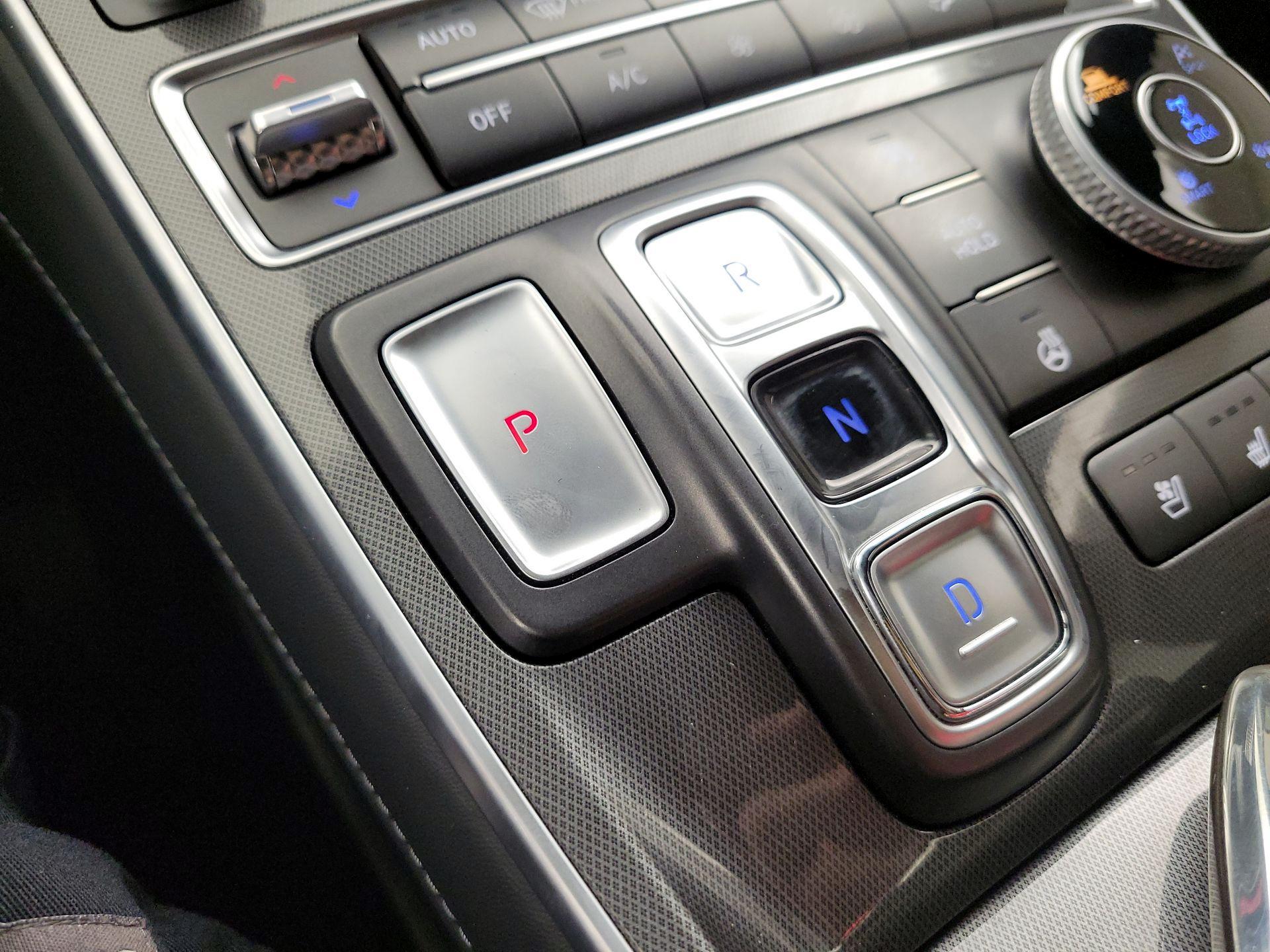 Thumbnail: 2022 Hyundai Santa Fe - 15