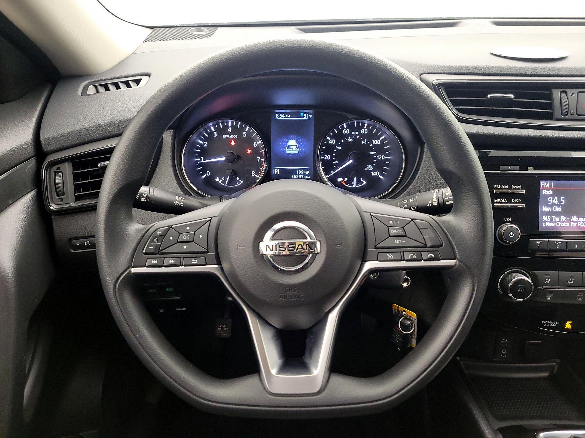 Thumbnail: 2017 Nissan Rogue - 10