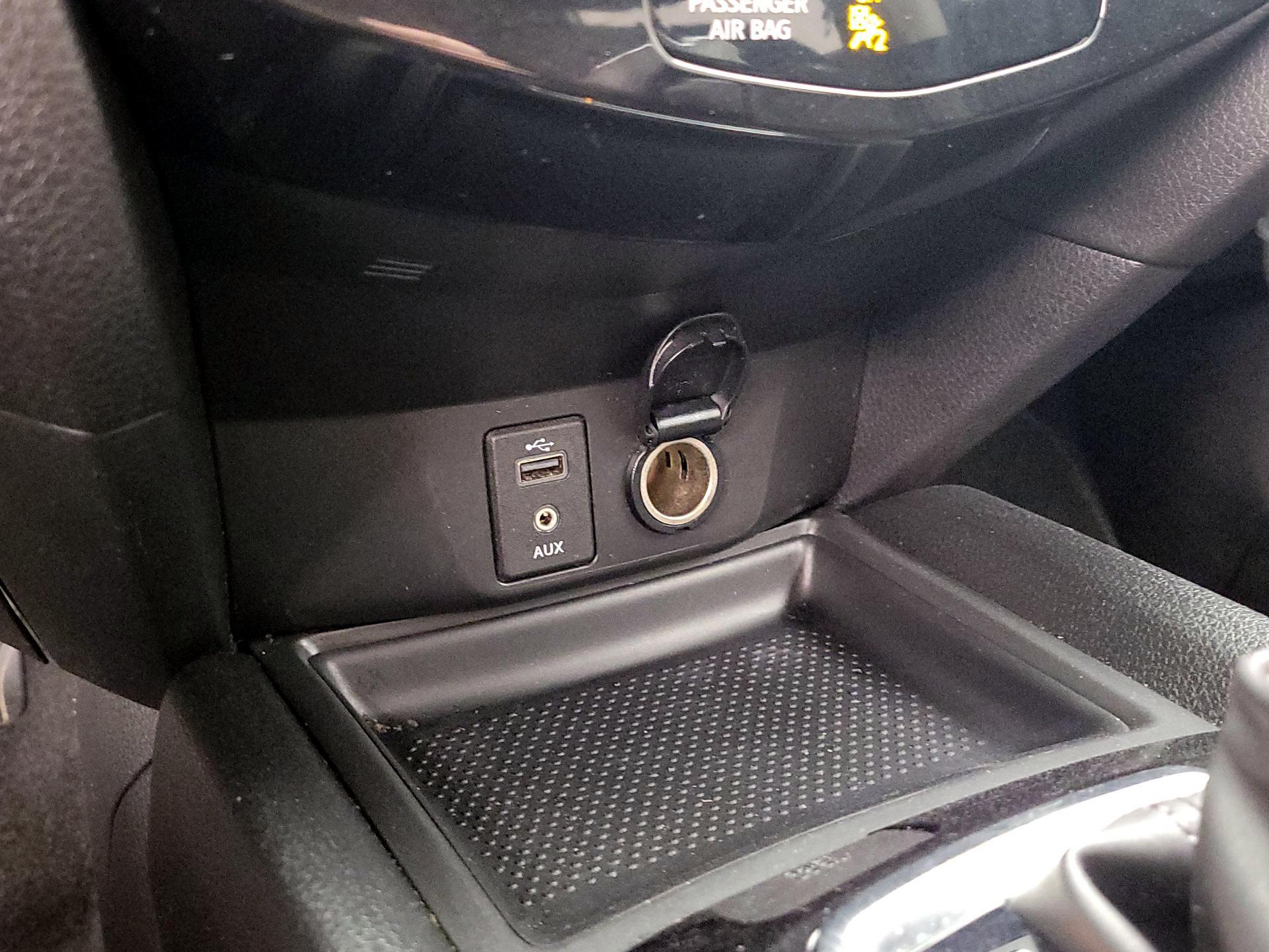 Thumbnail: 2017 Nissan Rogue - 17