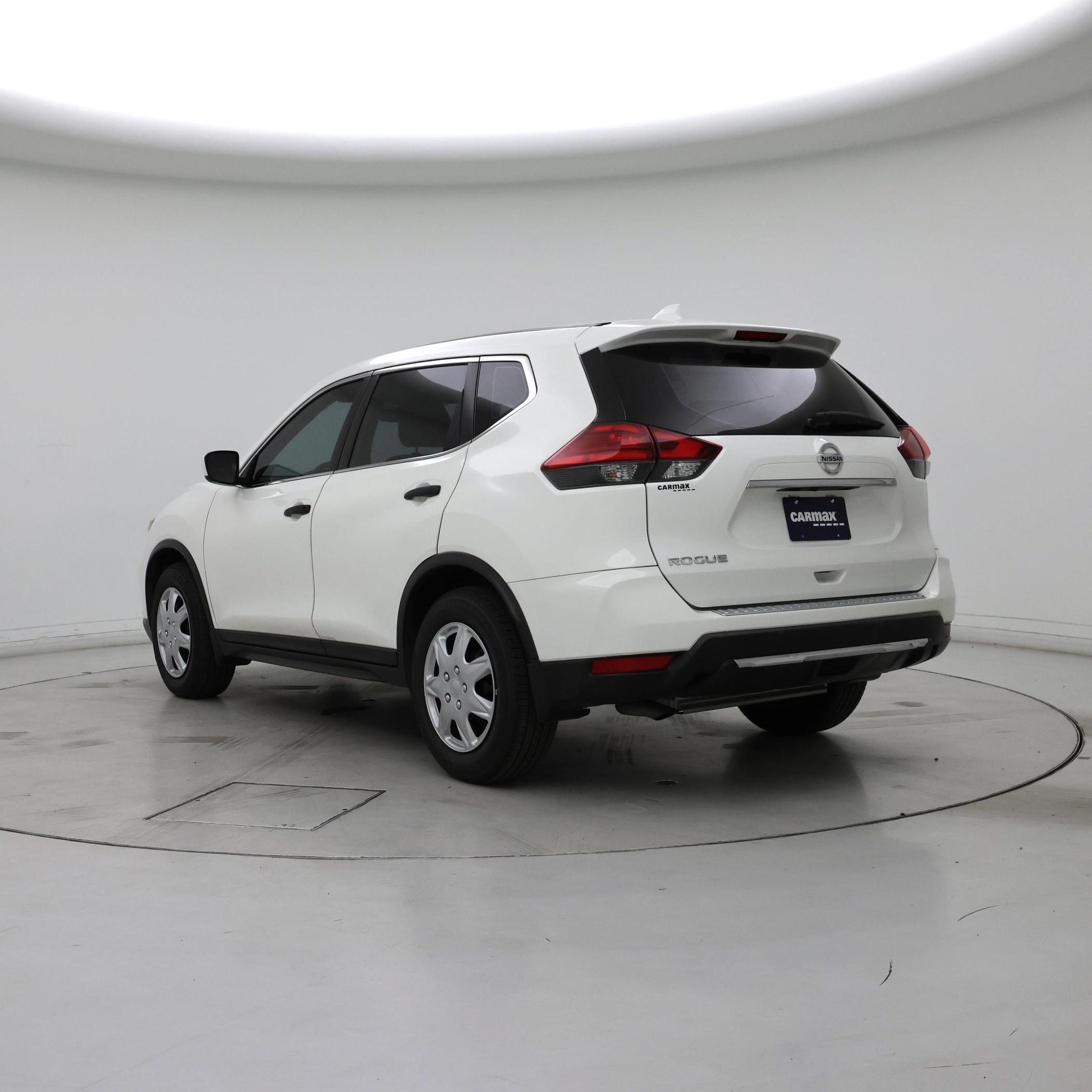 Thumbnail: 2017 Nissan Rogue - 2