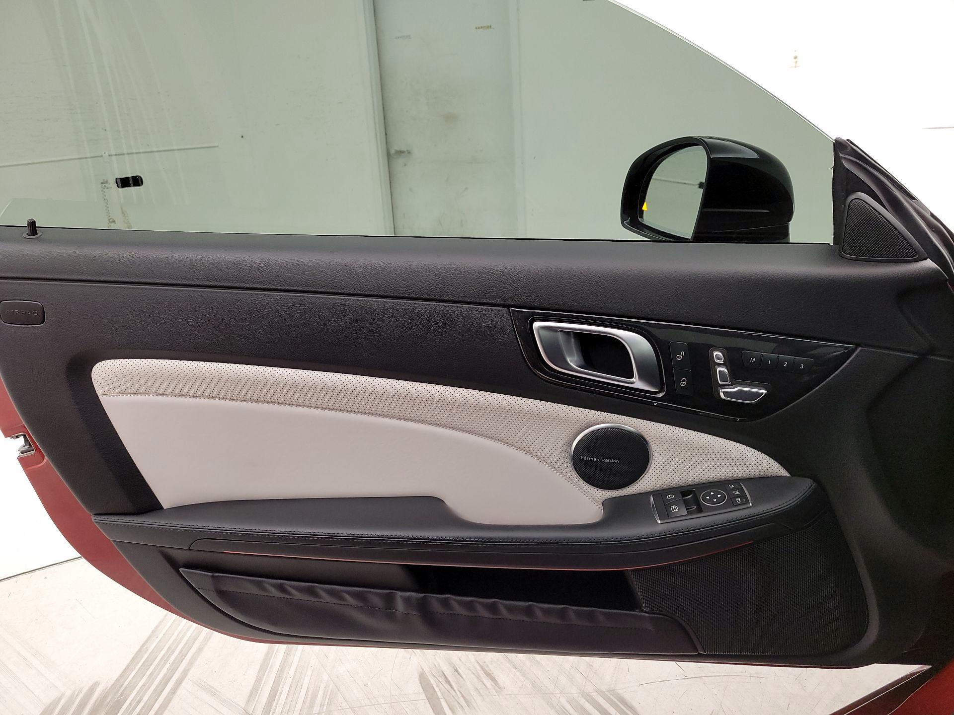 Thumbnail: 2017 Mercedes-Benz SLC - 12