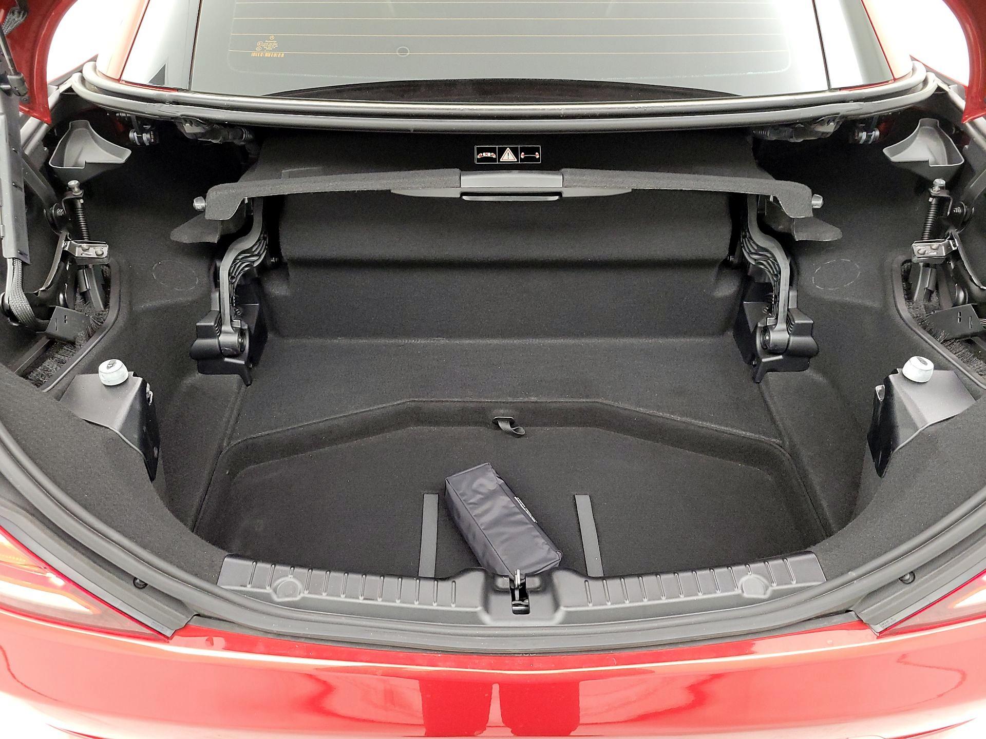 Thumbnail: 2017 Mercedes-Benz SLC - 20