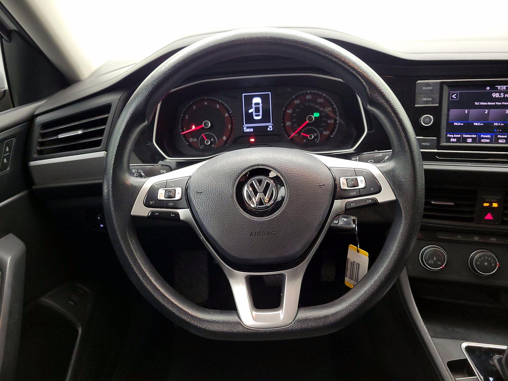 Thumbnail: 2020 Volkswagen Jetta - 10